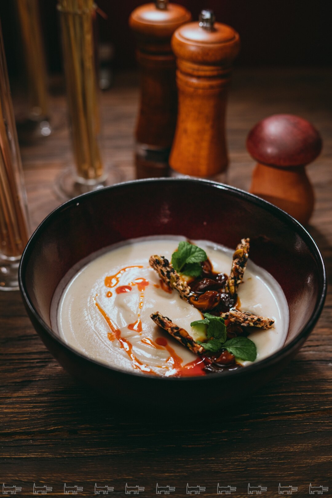 Крем-суп из цветной капусты и древесными грибами