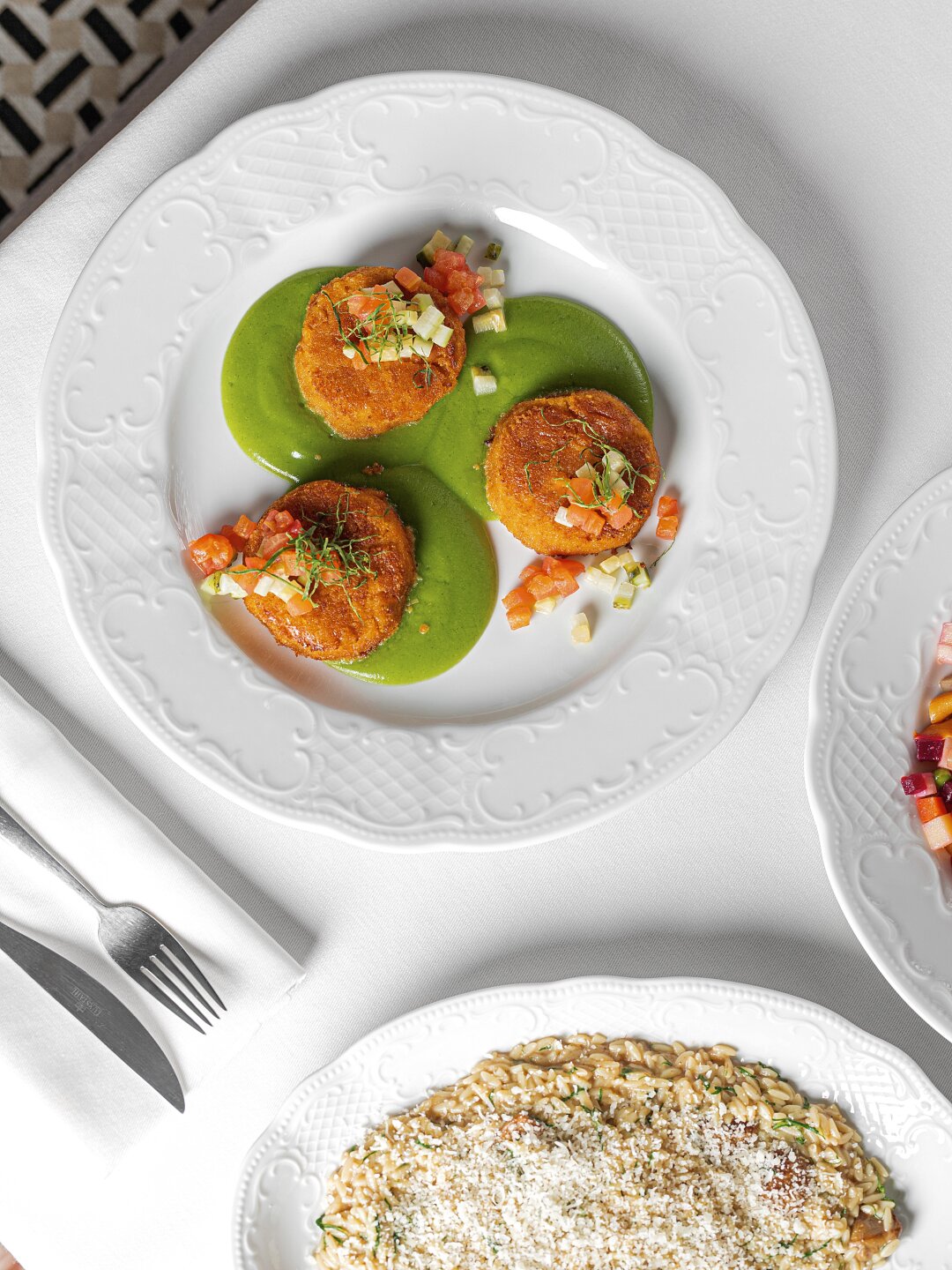 Котлеты из нута с муссом из кабачков в Karin