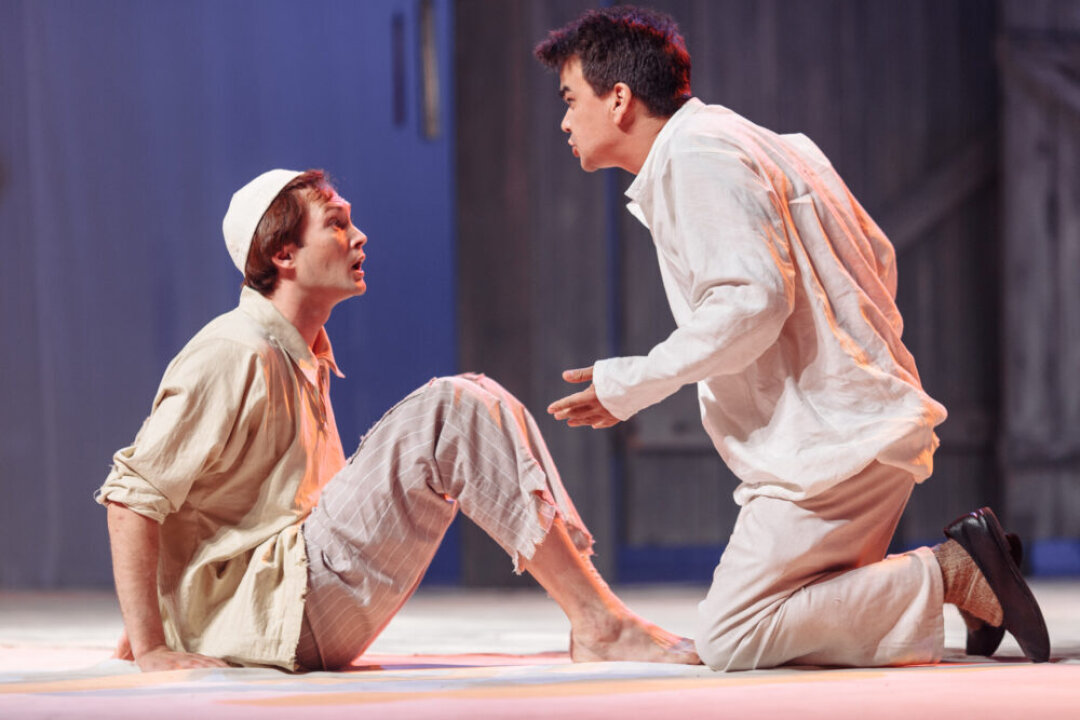 Спектакль «Долгое-долгое детство»