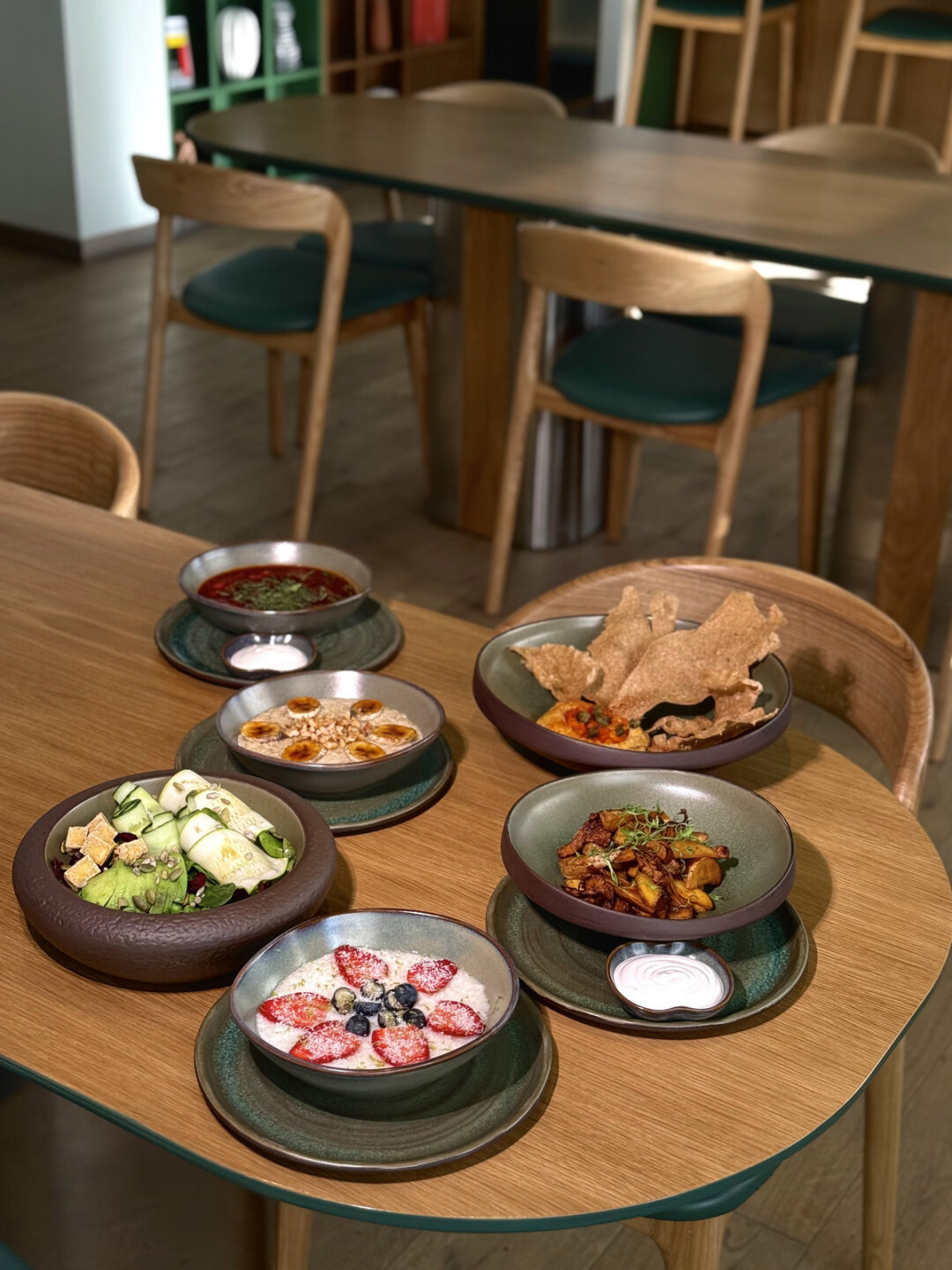 Рисовая каша на кокосовом молоке со свежими ягодами, 278 pублей