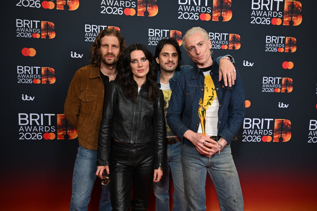 Джофф Одди, Элли Роуселл, Джоэл Амей и Тео Эллис из Wolf Alice в ответе за новую волну популярности дрим-попа и шугейза в Великобритании. Wolf Alice