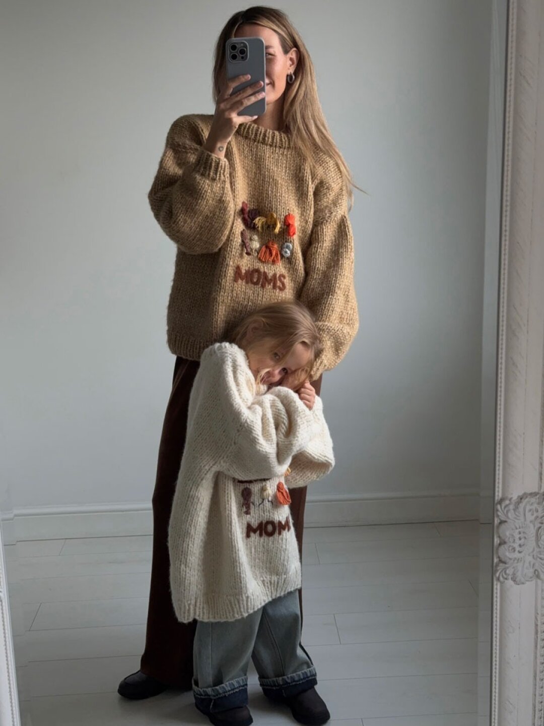 Свитер Mirstores, 29 990 руб.