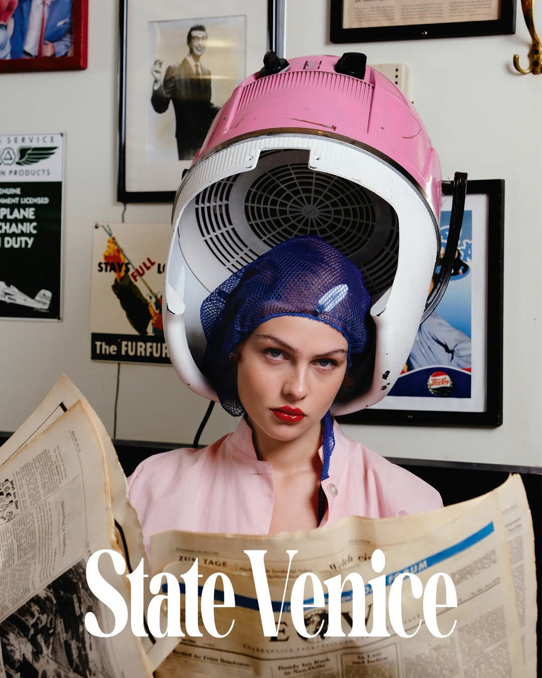 Пинап-мейк (тема красной помады раскрыта!) для стилиста Виты Клац в дебютном кампейне State Venice. Фото: Ибрагим Гатциев