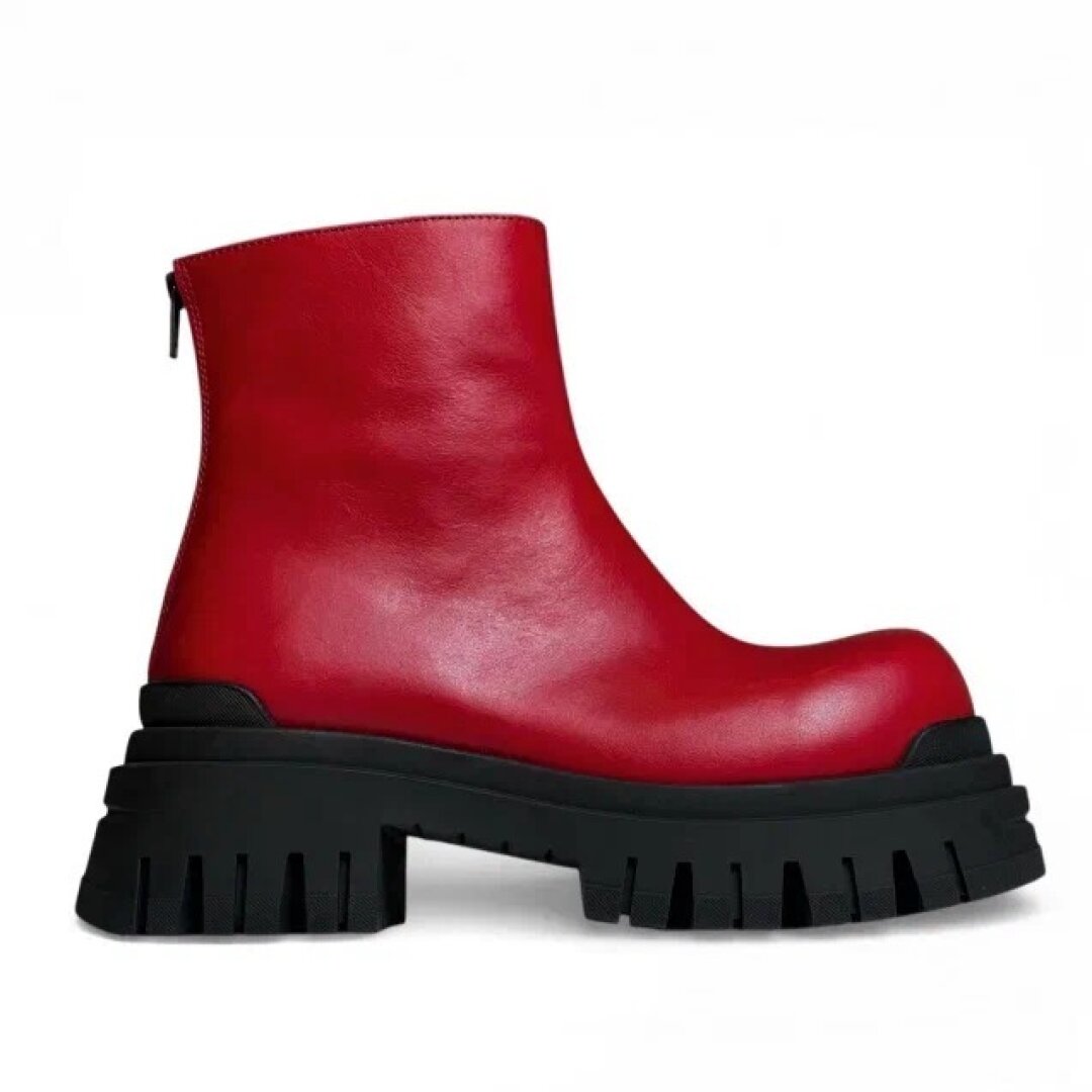 Маст-хэв Sintezia — алые ботинки Daff II
