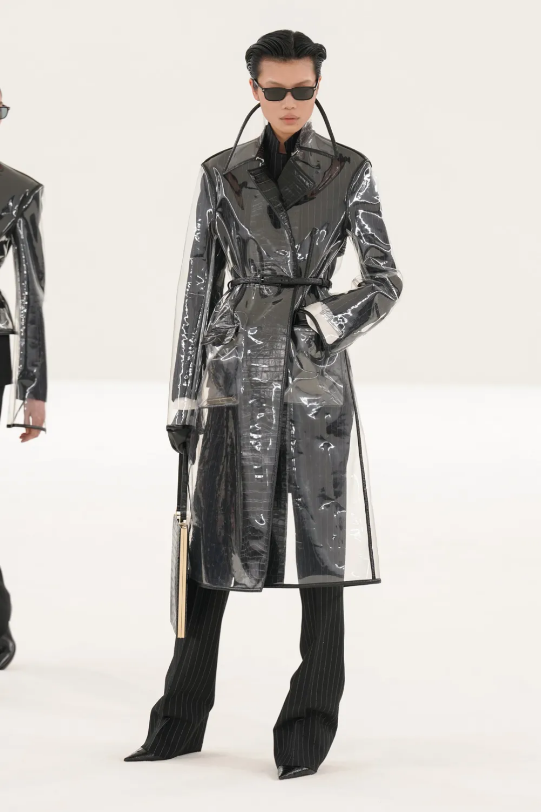 Плащ Патрика Бейтмана версия 2к26