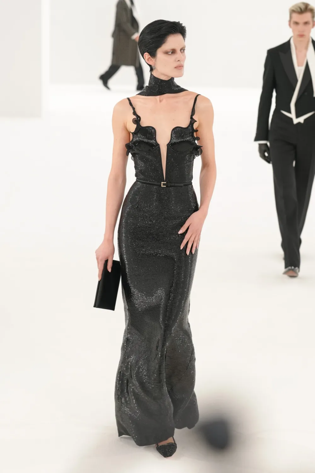 Возьми телефон, Вика Салават