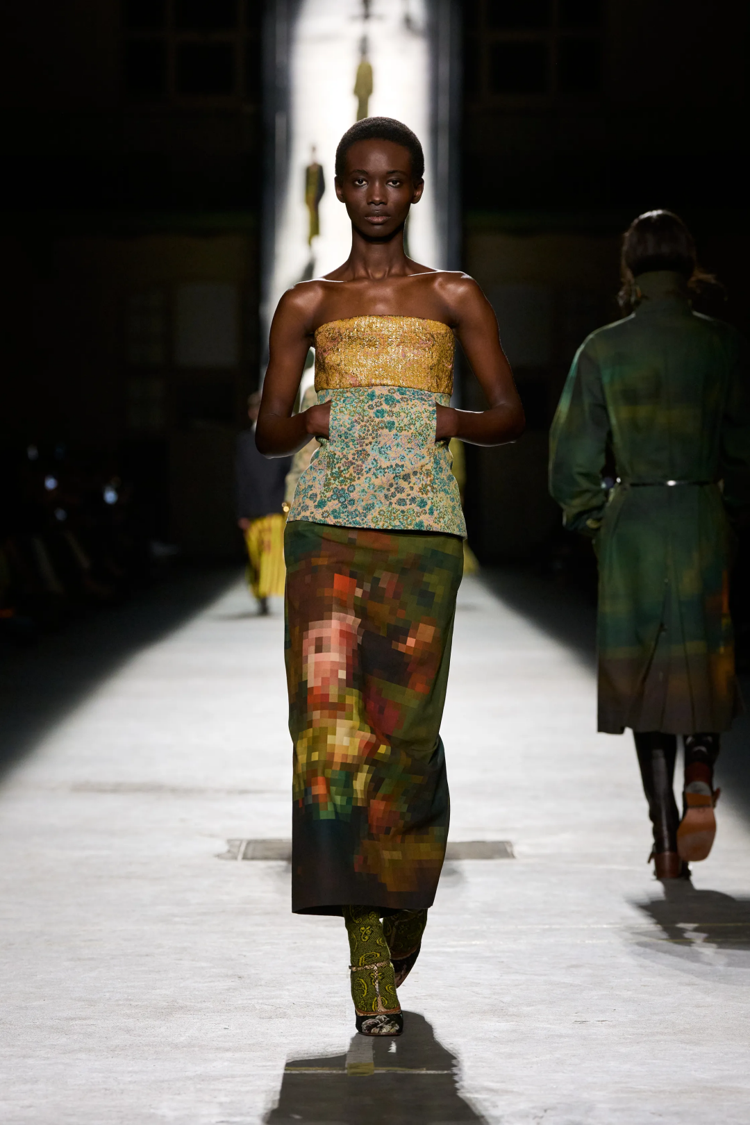 Срочно в вишлист — корсет с муфтой!