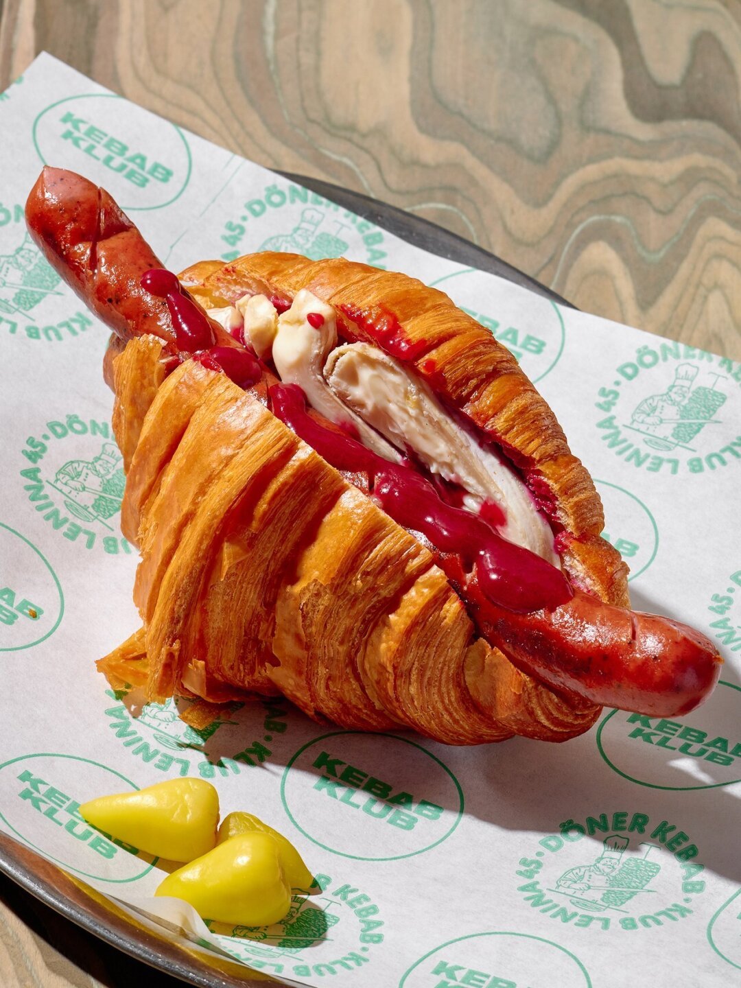 Сосиска в круассане из Kebab Klub