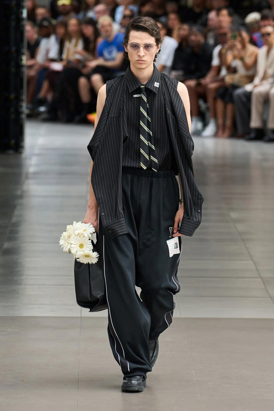 Нишевый парень в Maison Mihara Yasuhiro