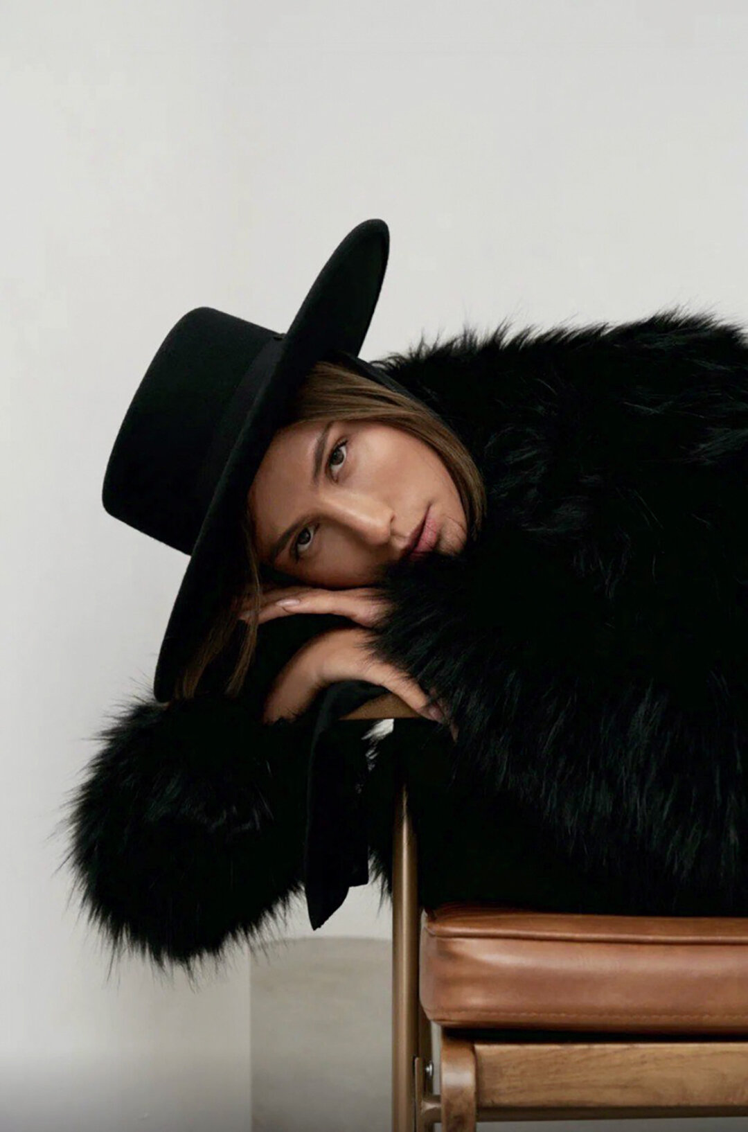 Ольга рузакова в канотье Cocoshnick. Фото: Катя Глюченкова