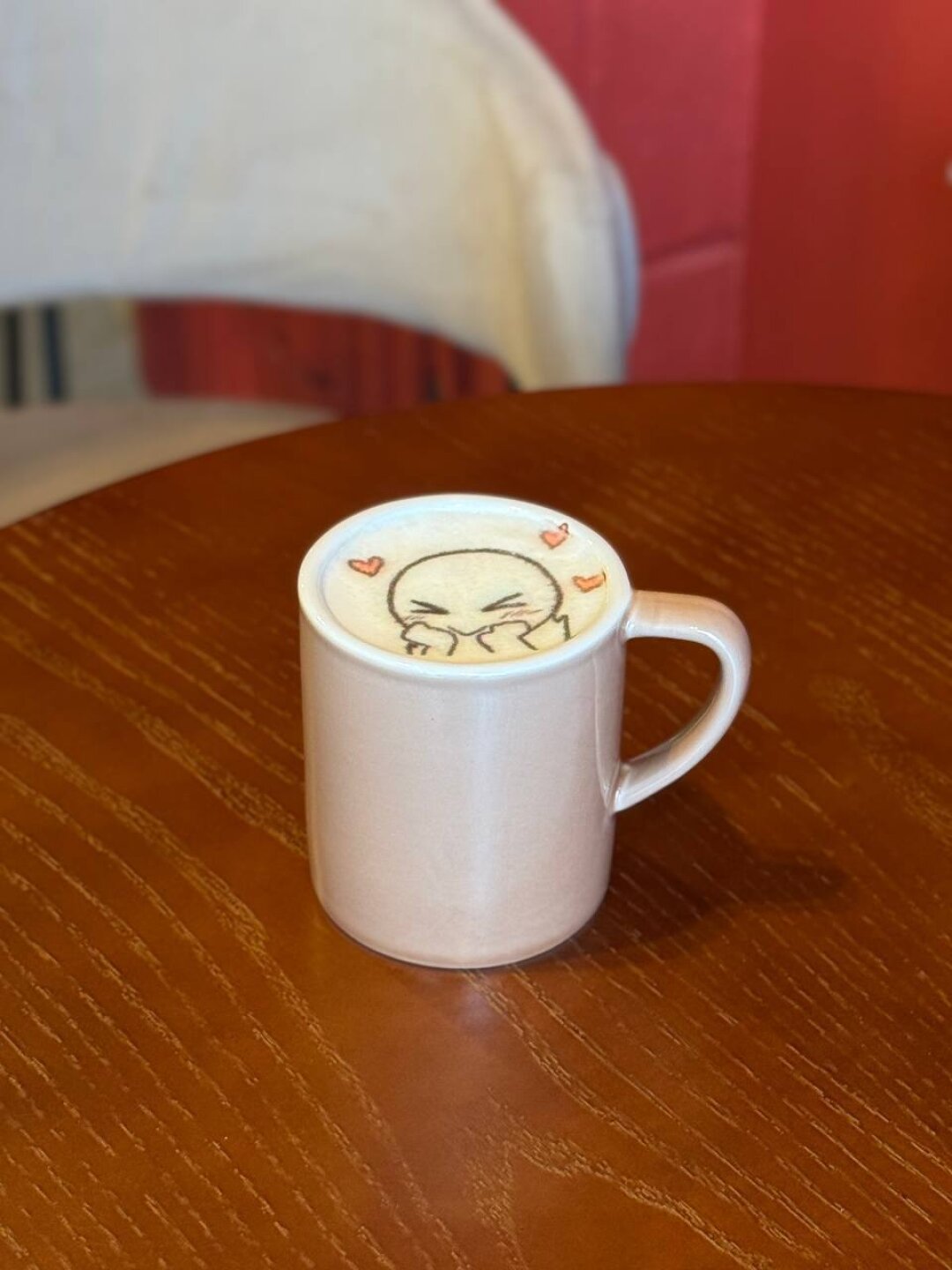 Латте с бисквитной пастой Lotus в «Уно бистро»