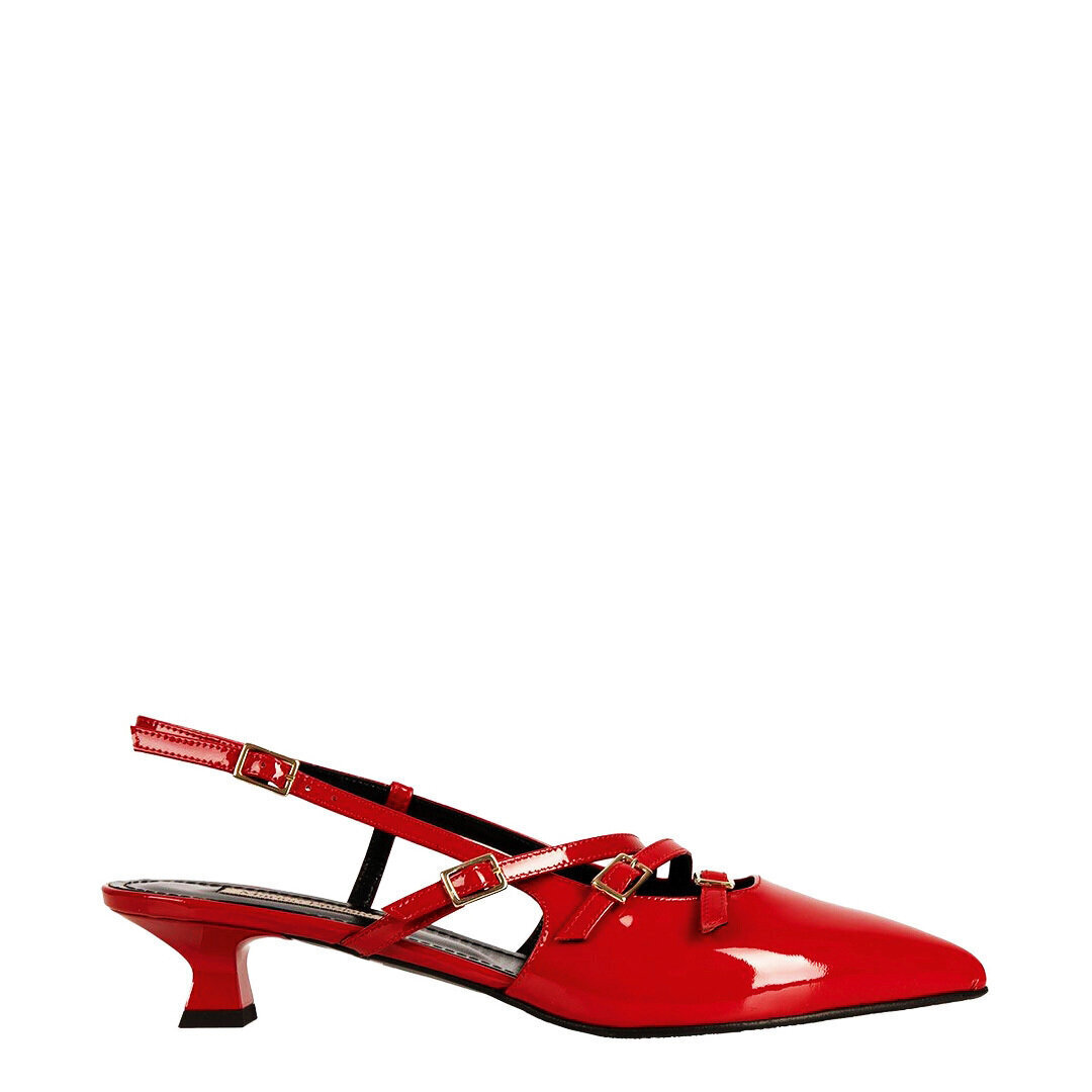 Алые слингбэки Marino Fabiani, Универмаг «Московский», 34 900 руб.