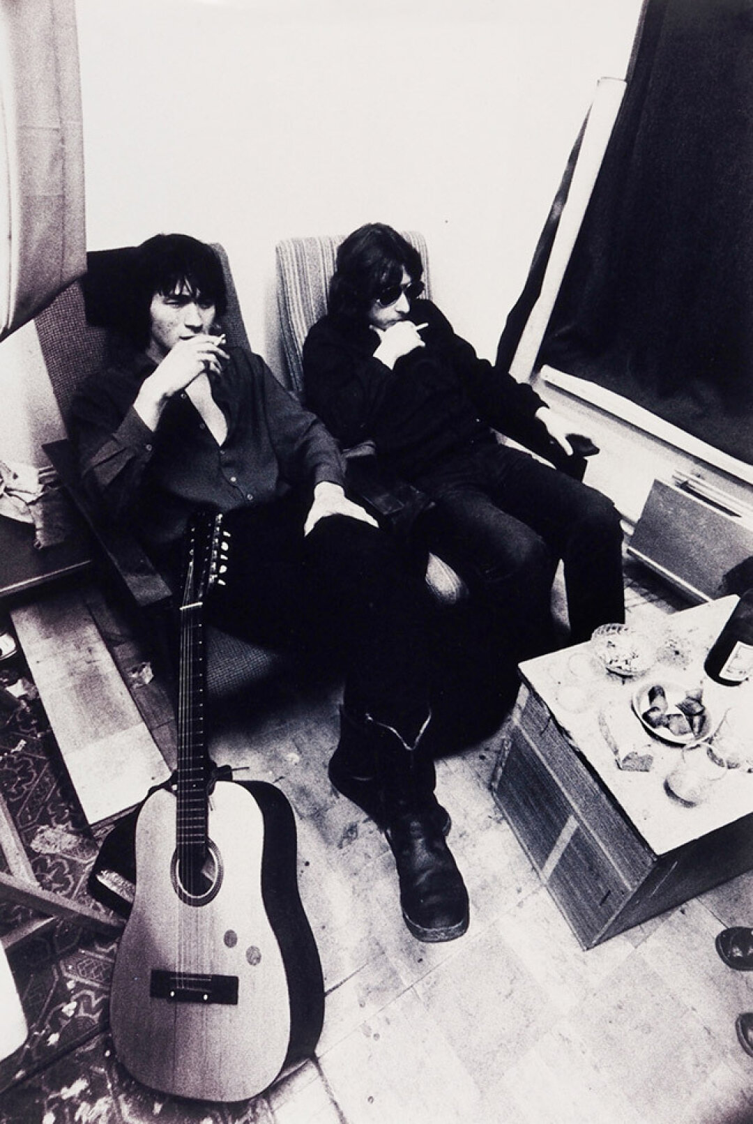 Майк Науменко и Виктор Цой. Свердловск, 1983