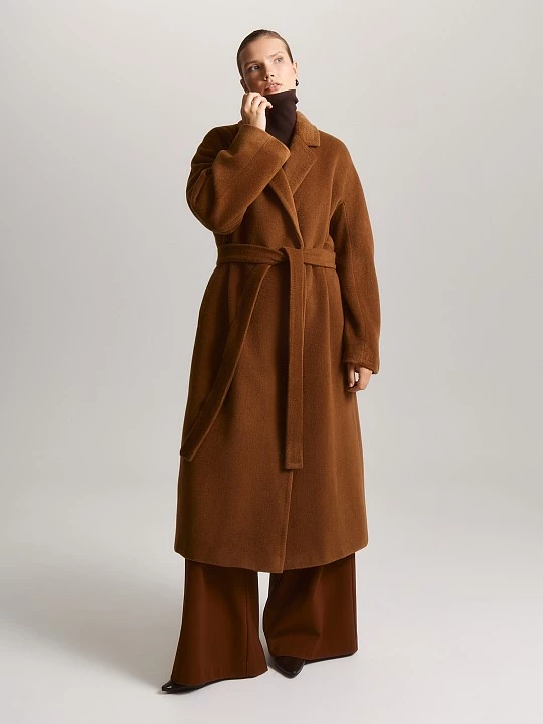 Пальто Elis, 39 999 рублей