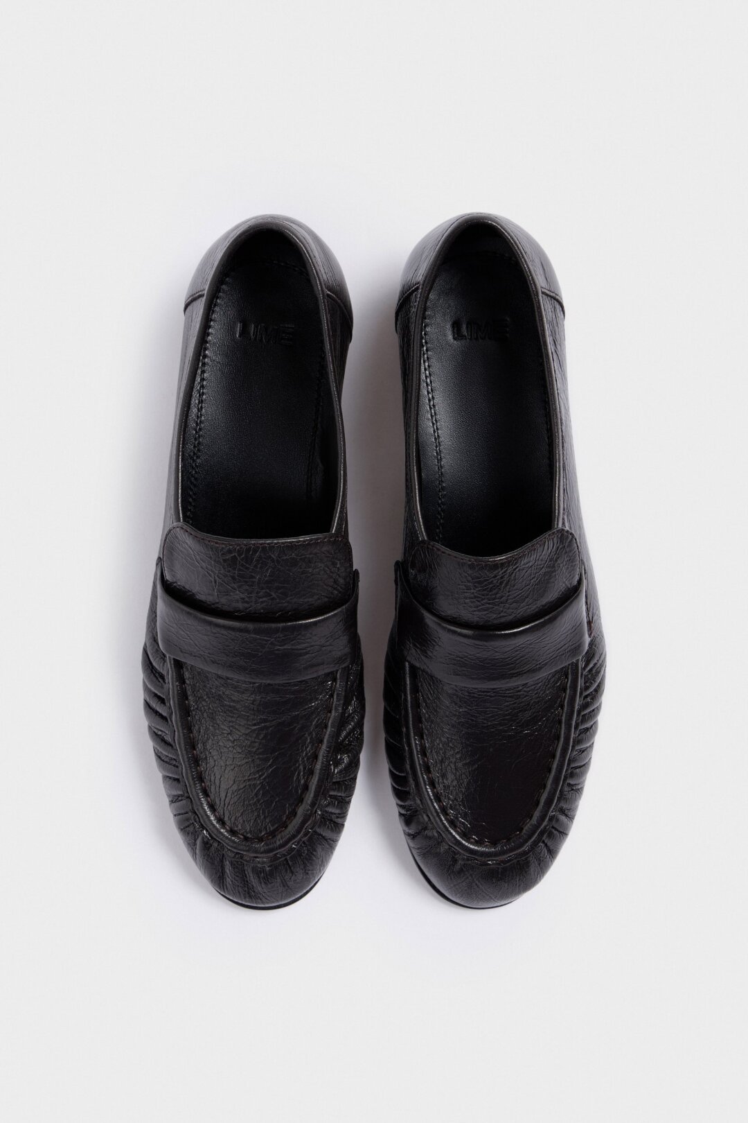 Лоферы из овечьей кожи Lime, 11 999 рублей