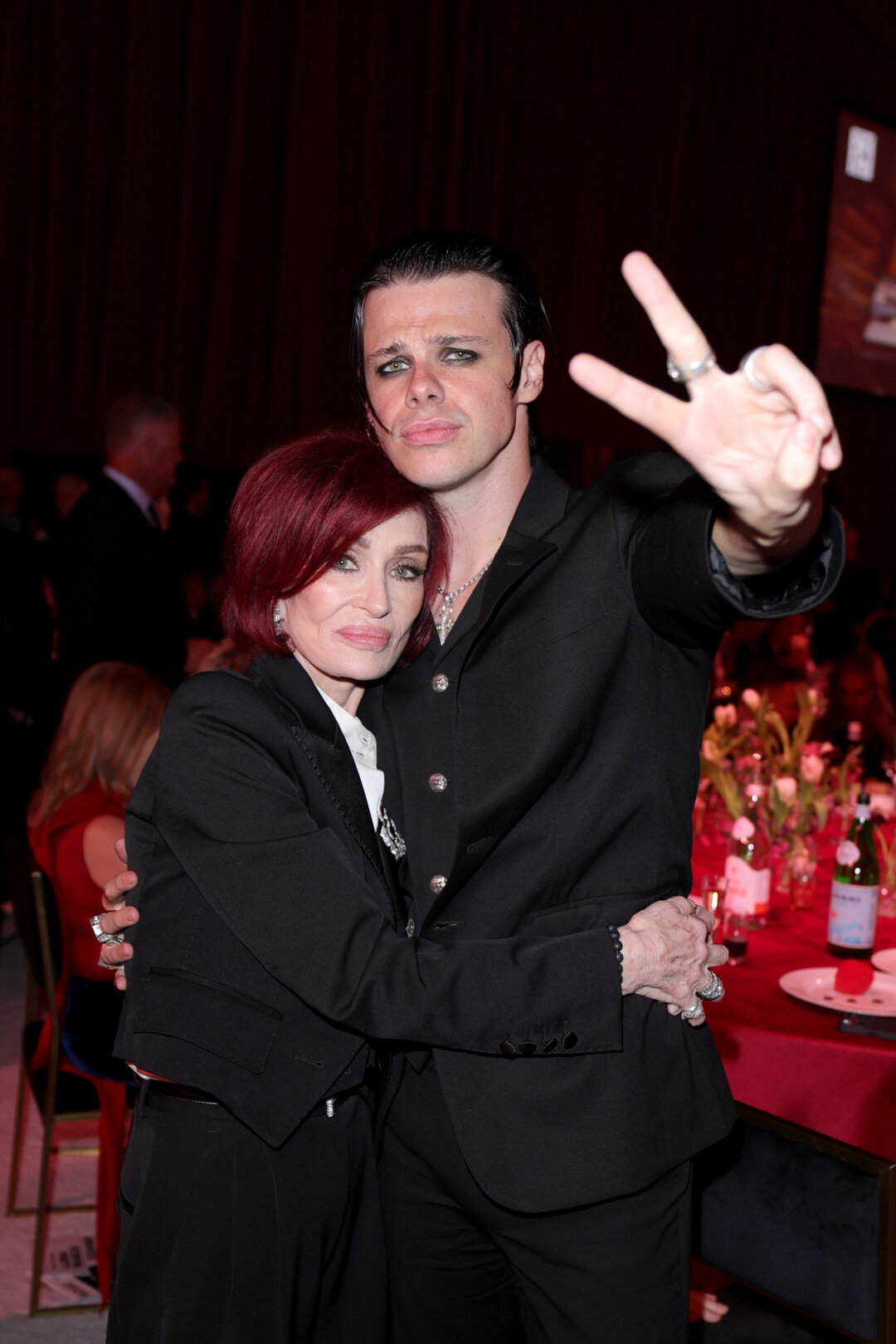 Шэрон Осборн и YUNGBLUD