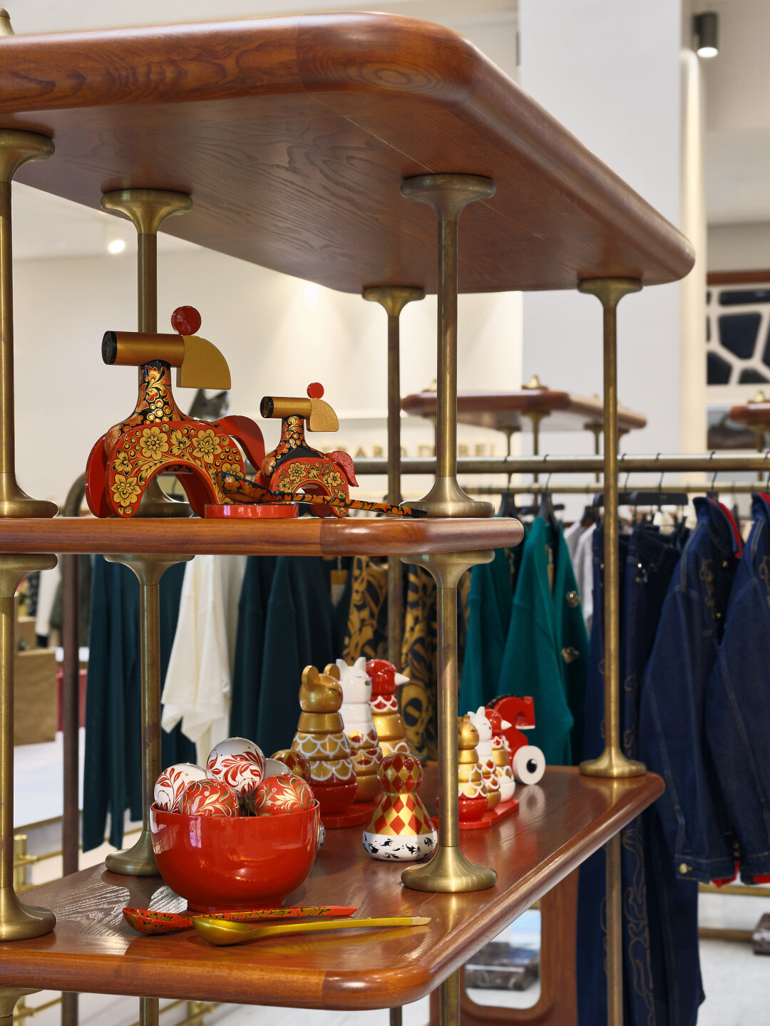 Поп-ап «Хохломы» в универмаге Au Pont Rouge