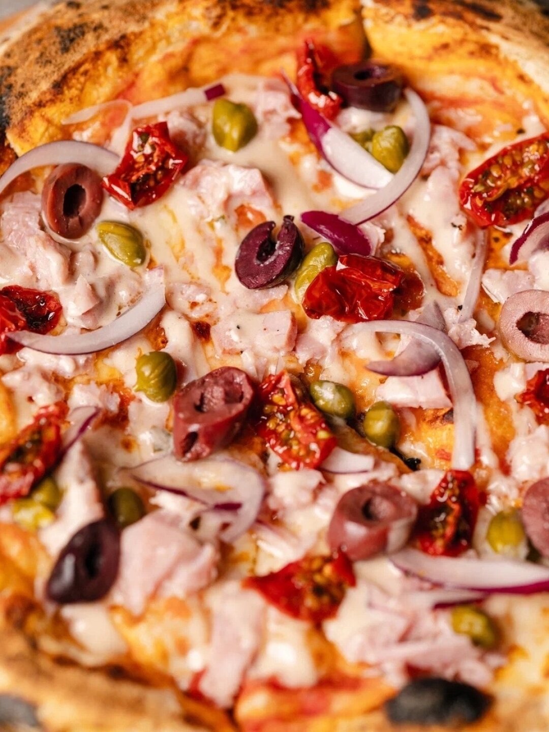 «Палермо« с тунцом в меню «Сицилийцев»