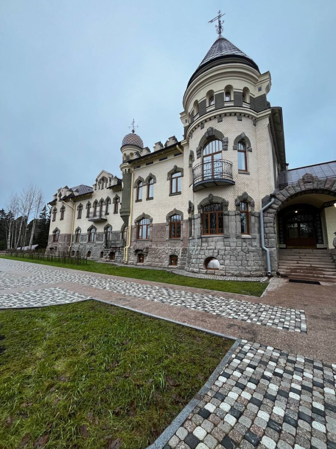 А так — на завершающем этапе реставрации