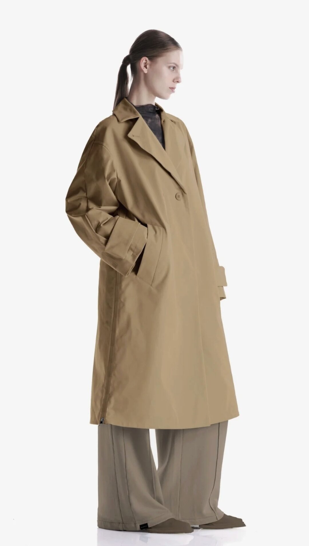 Тренч Krakatau, 24 990 руб.