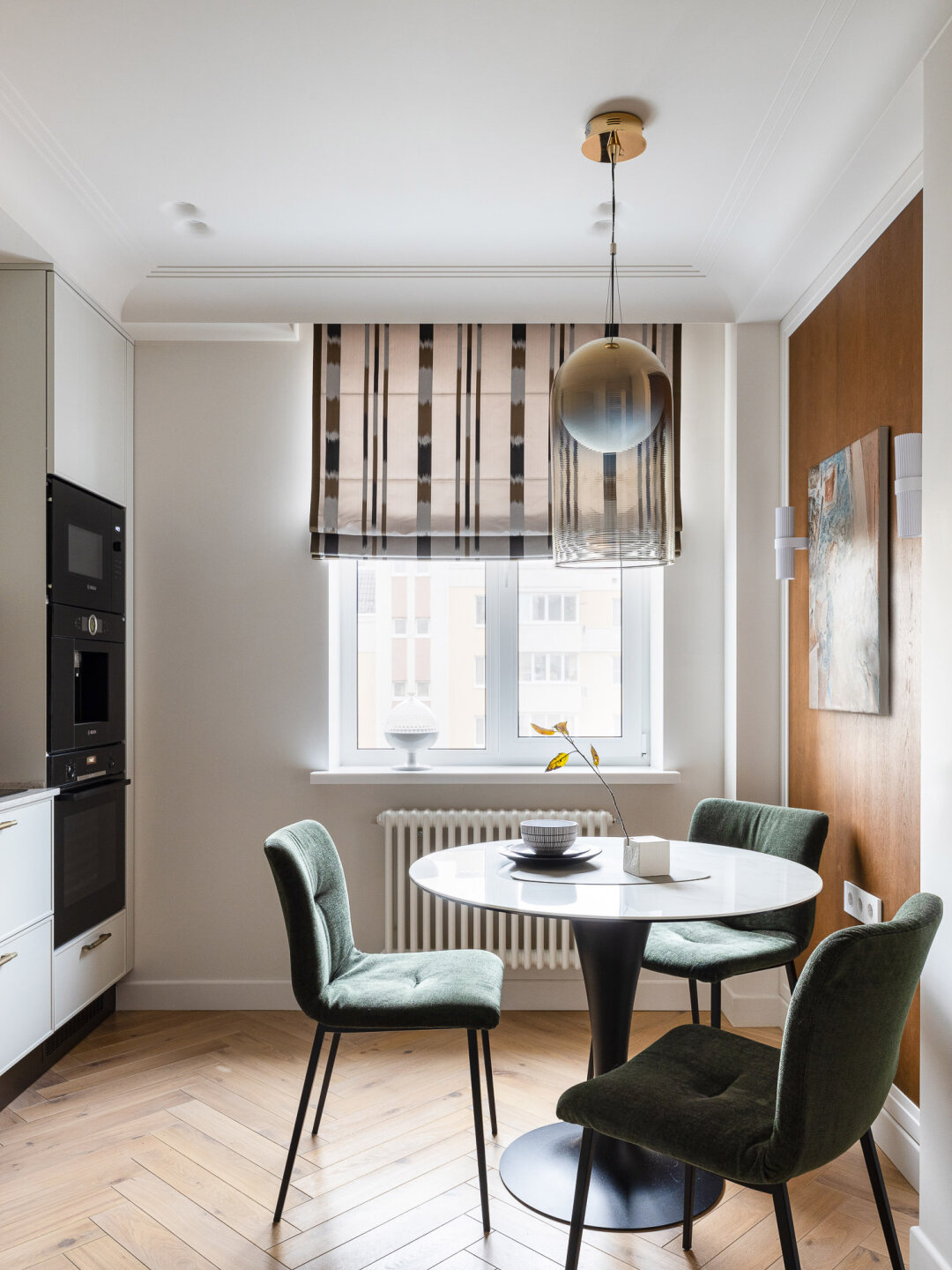 Стол – от итальянской фабрики Sovet