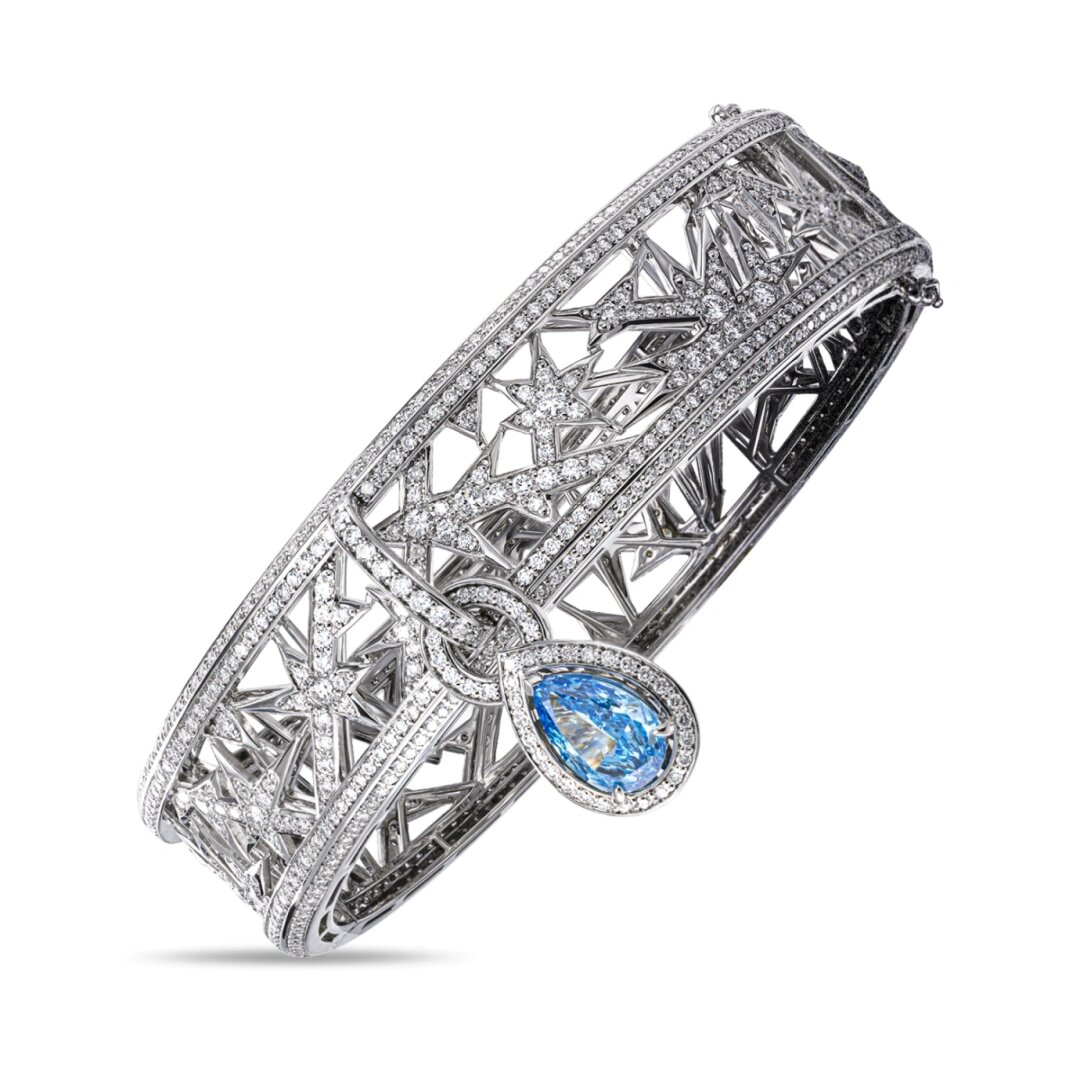 Браслет MIUZ Diamonds, 1 709 550 руб. Следом за Елизаветой Боярской, которая совсем недавно стала официальным амбассадором и героиней весенней