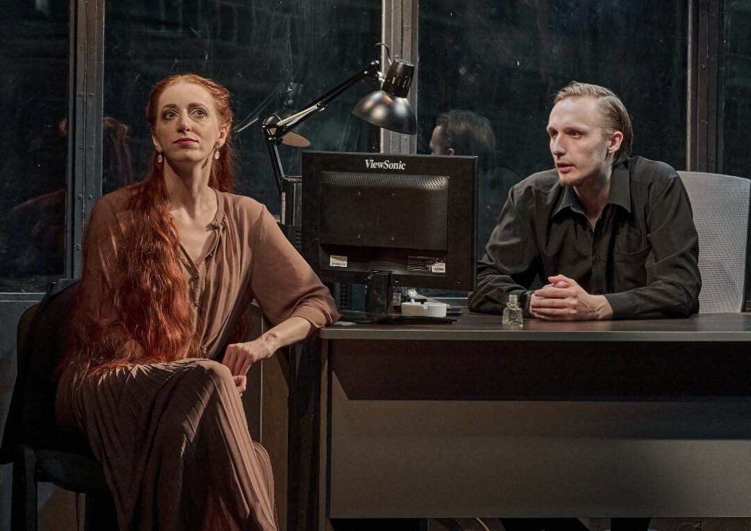 Спектакль «Ненормальная»