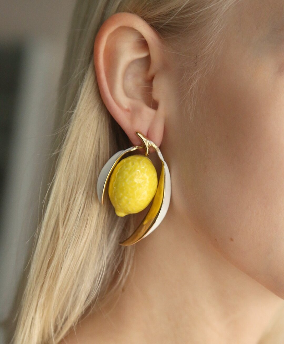 Серьги Andres Gallardo, Modbrand, 42 000 руб.