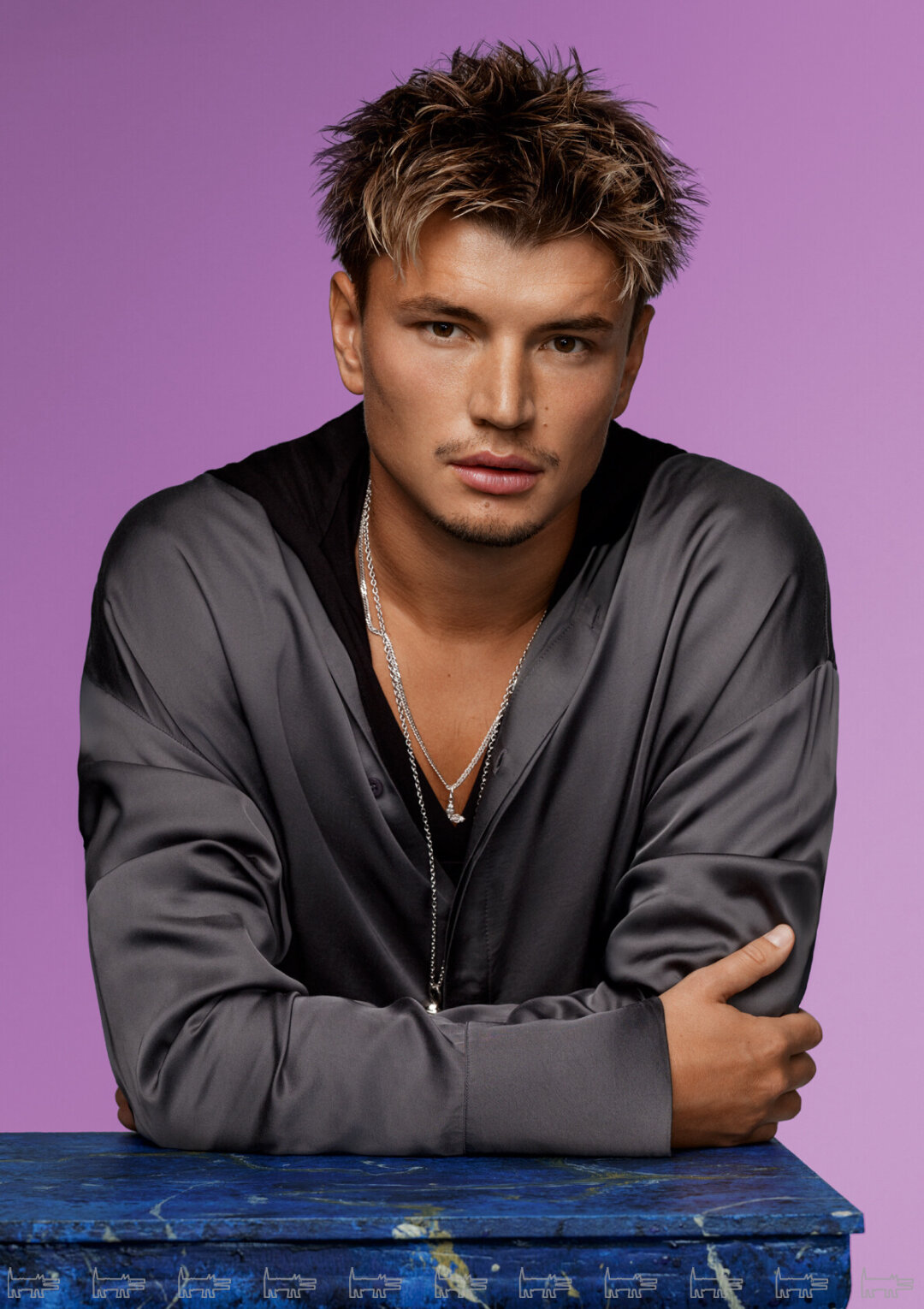 Главный российский футбольный краш, полузащитник «Зенита» и сборной России Андрей Мостовой — в лонгсливе MERÉ (ДЛТ)