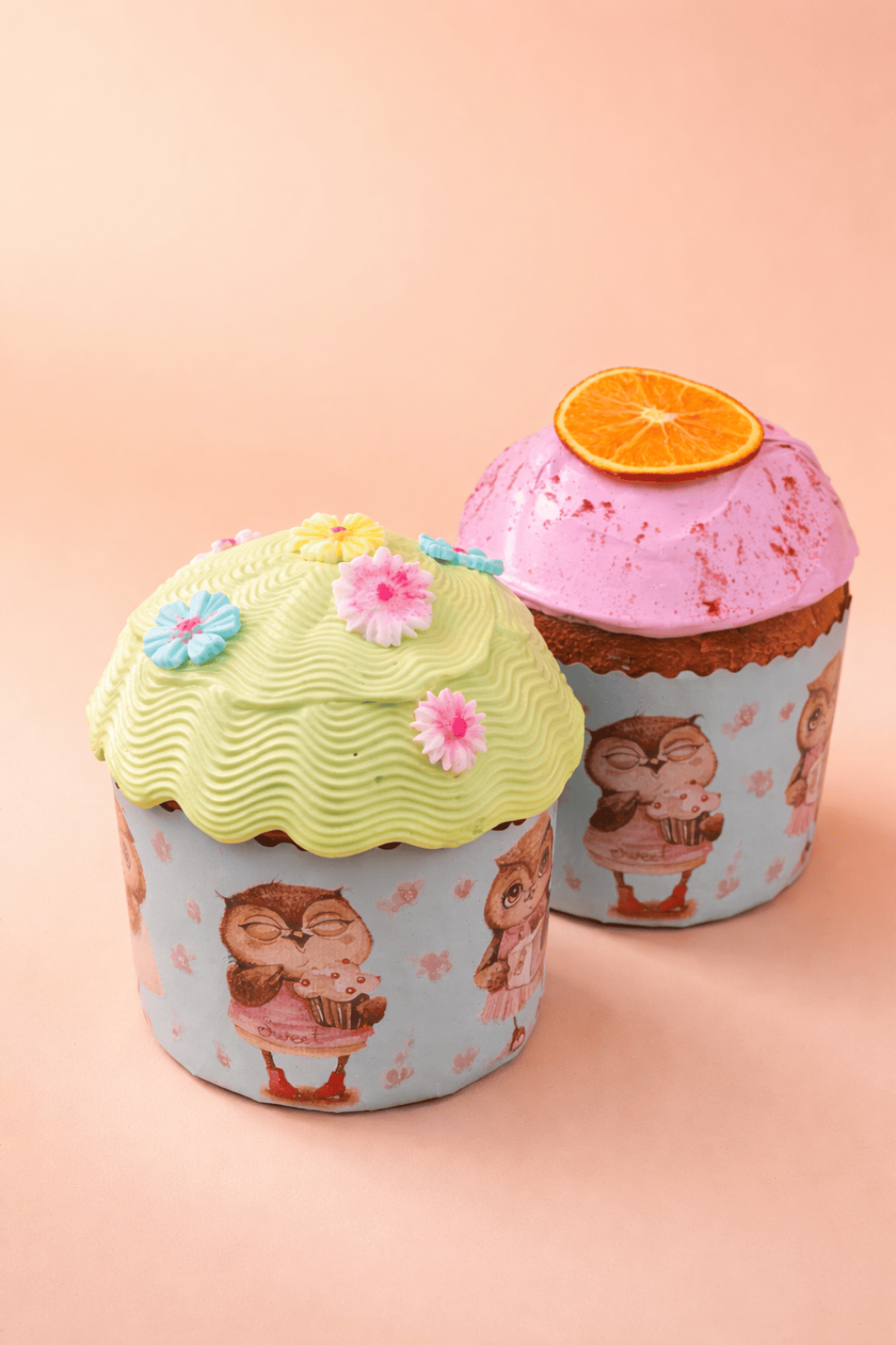 «Бруно» По-настоящему «дофаминовые» куличи в двух состояниях! С цукатами из вишни, кураги и изюма, дополненное цедрой лимона и апельсина (850 руб