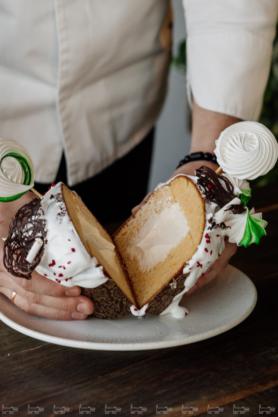 Кулич от ресторана "Восток-Запад"