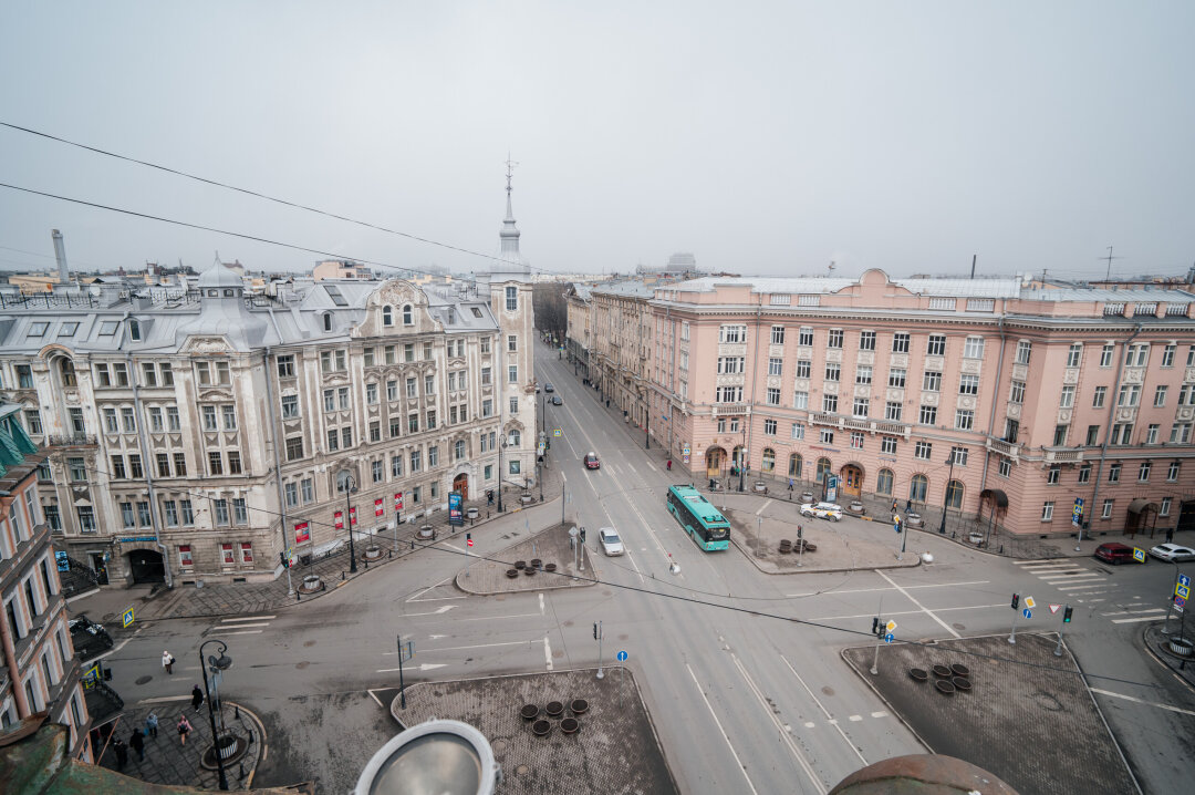Австрийская площадь — как на ладони