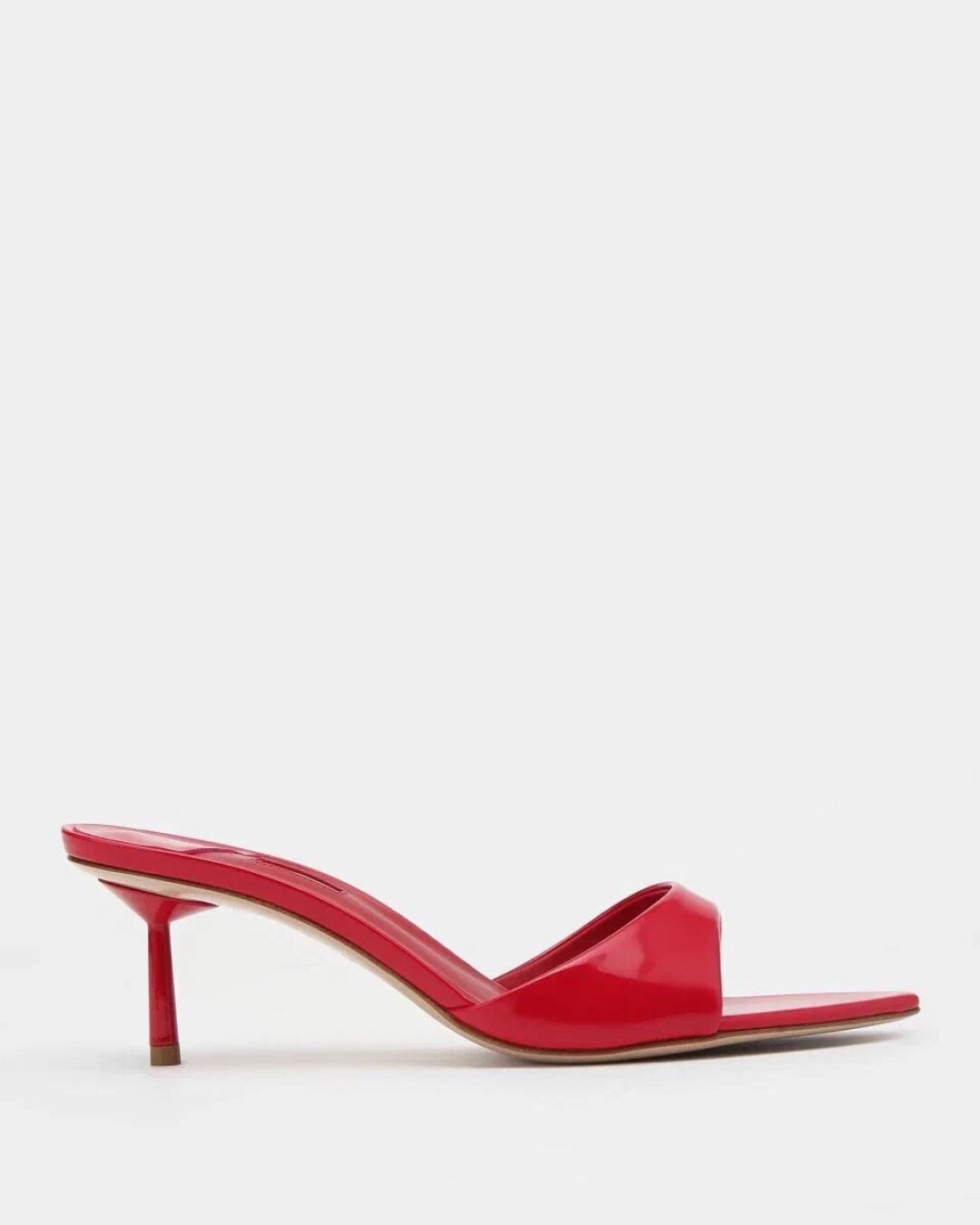 Сабо Le Silla, No One, 59 990 руб.