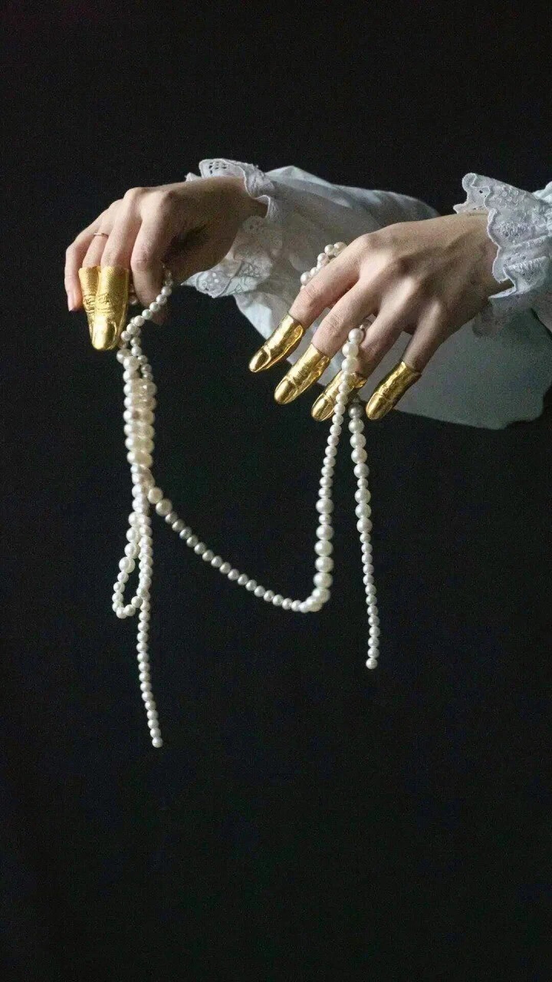 Золотистый наперсток Sergacheva, 8Store, 10 000 руб.