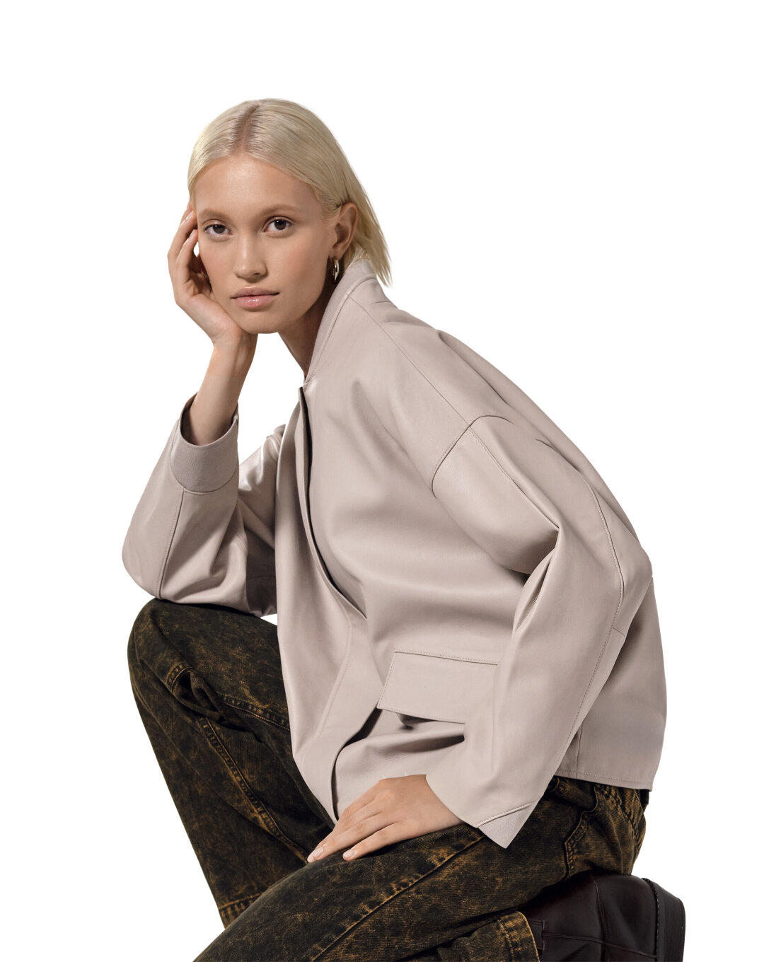 Кожаный бомбер DIEGO M