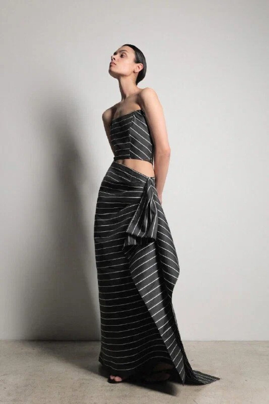 Полосатый сет Oda