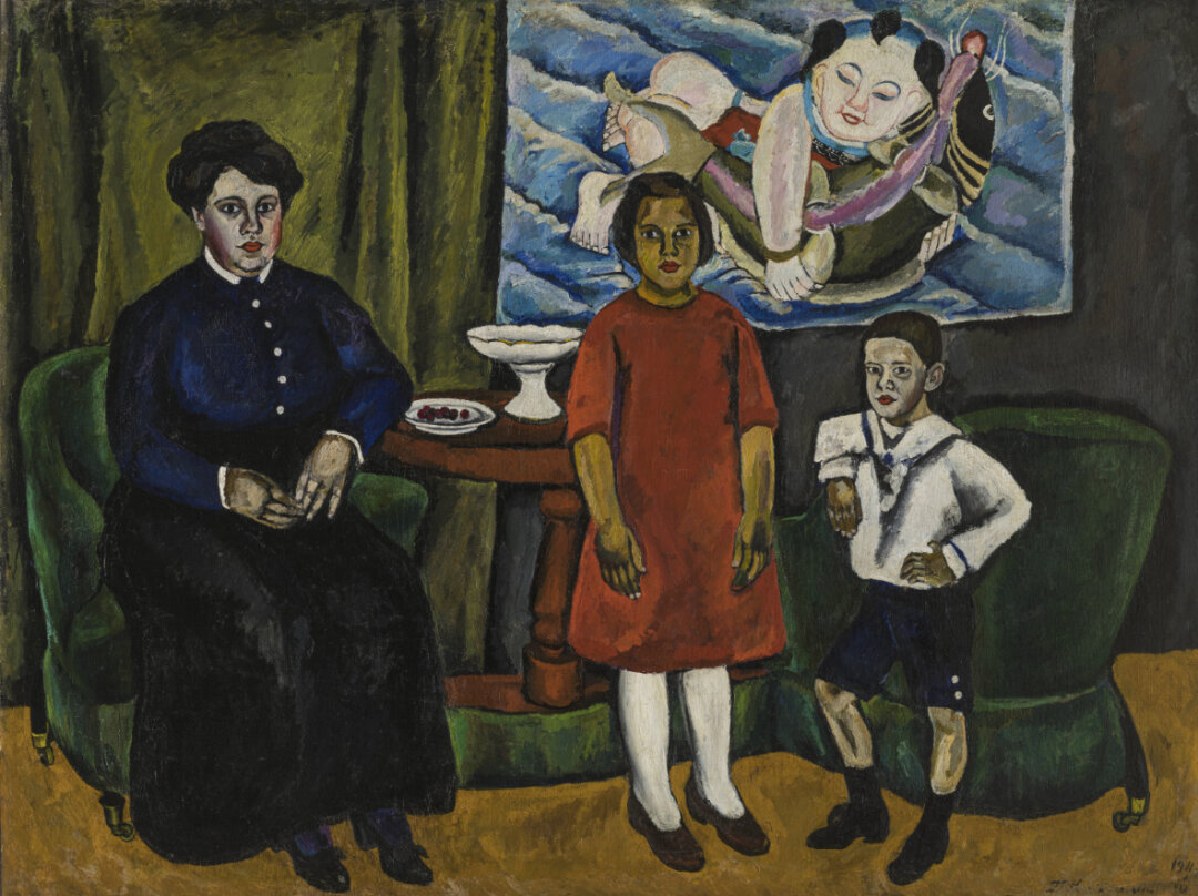 Петр Кончаловский. Семейный портрет (на фоне китайского панно). 1911