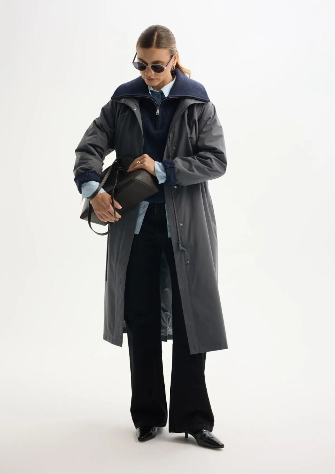 Urbantiger, 20 990 руб. Аутдор вернулся на подиумы сезона SS'26 — но не один, а при поддержке модной boom-boom-эстетики. Так, в Fendi дополнили