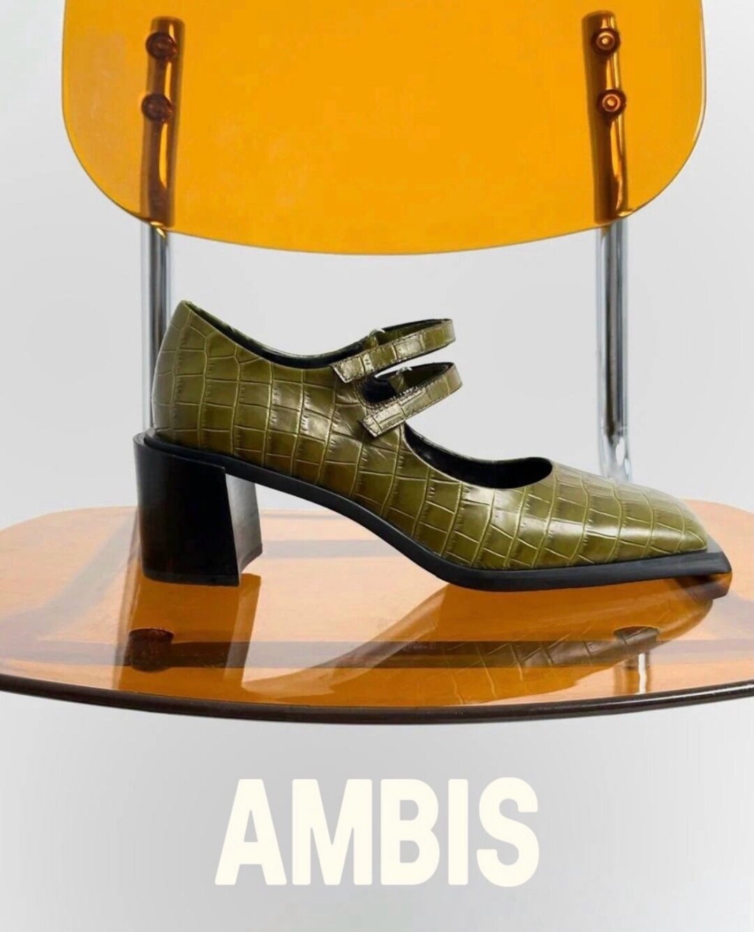 Туфли Ambis, «У Красного моста», 27 900 руб.