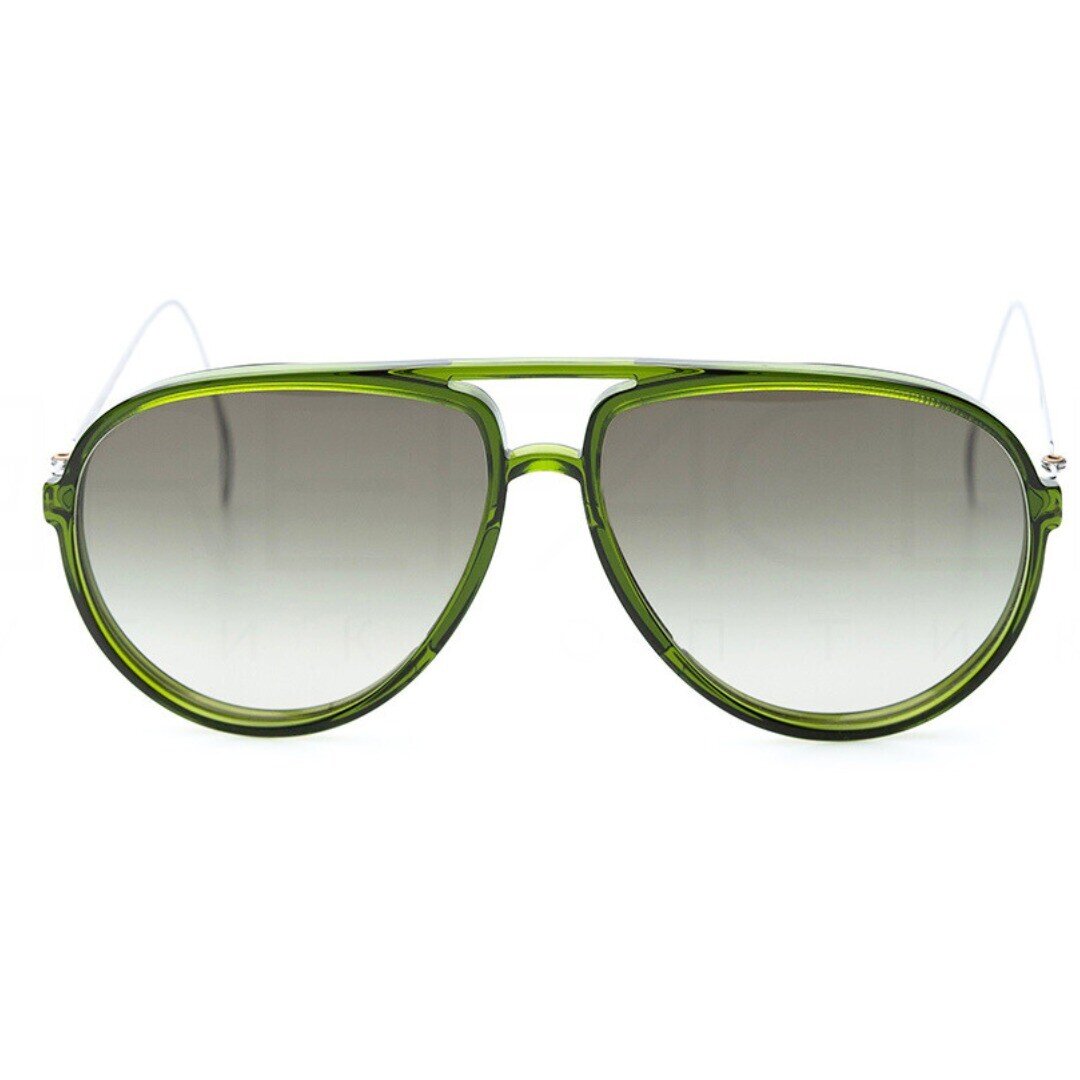 Haffmans & Neumeister, Refaced, 67 600 руб. Если классические авиаторы уже есть, пополняйте коллекцию мармеладной оправой от саксонцев Haffmans