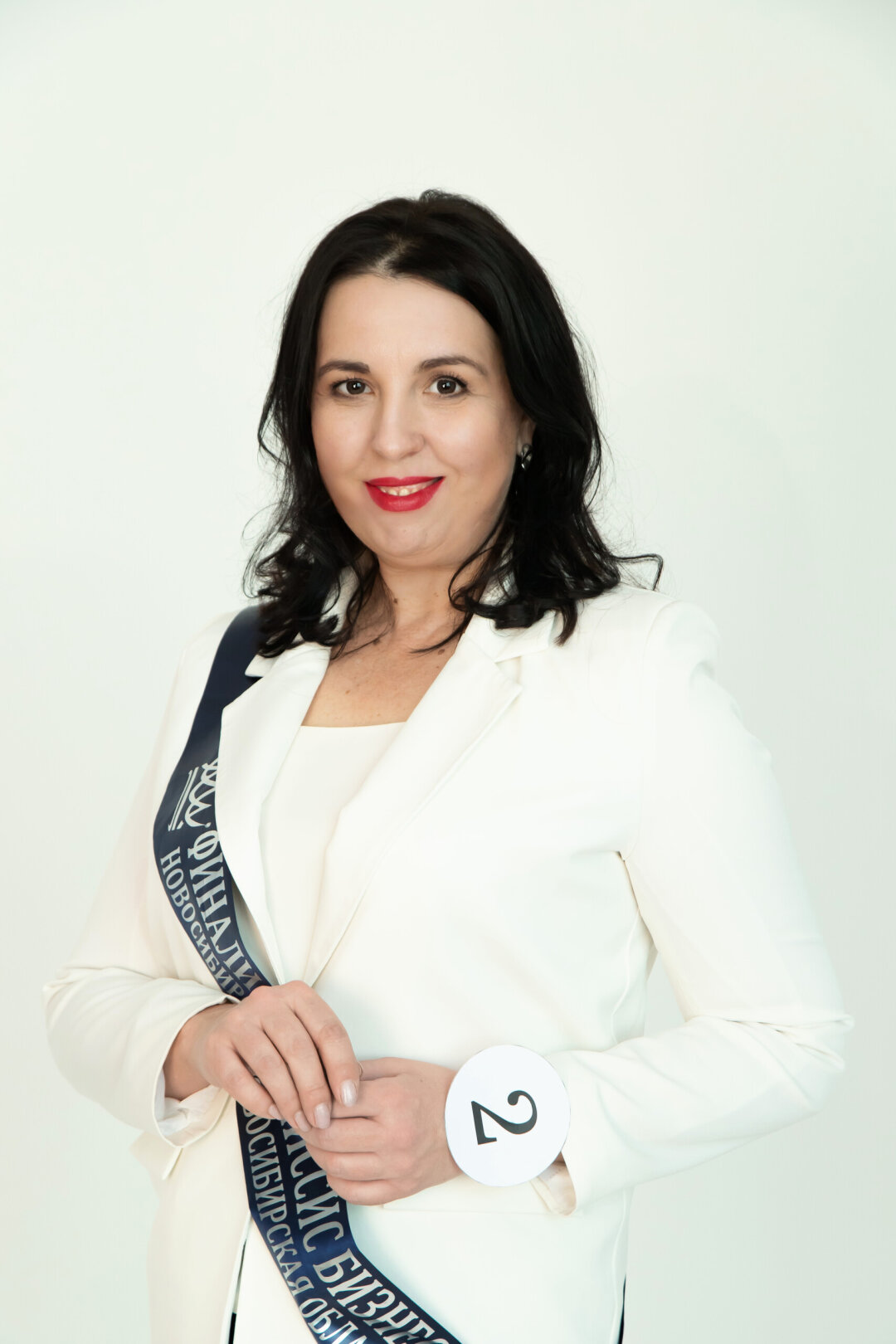 Арина Кутовая Собственница розничного магазина CHARUTTI, розничный представитель фабрики сумок Salomeя. Более 14 лет региональный директор обувной