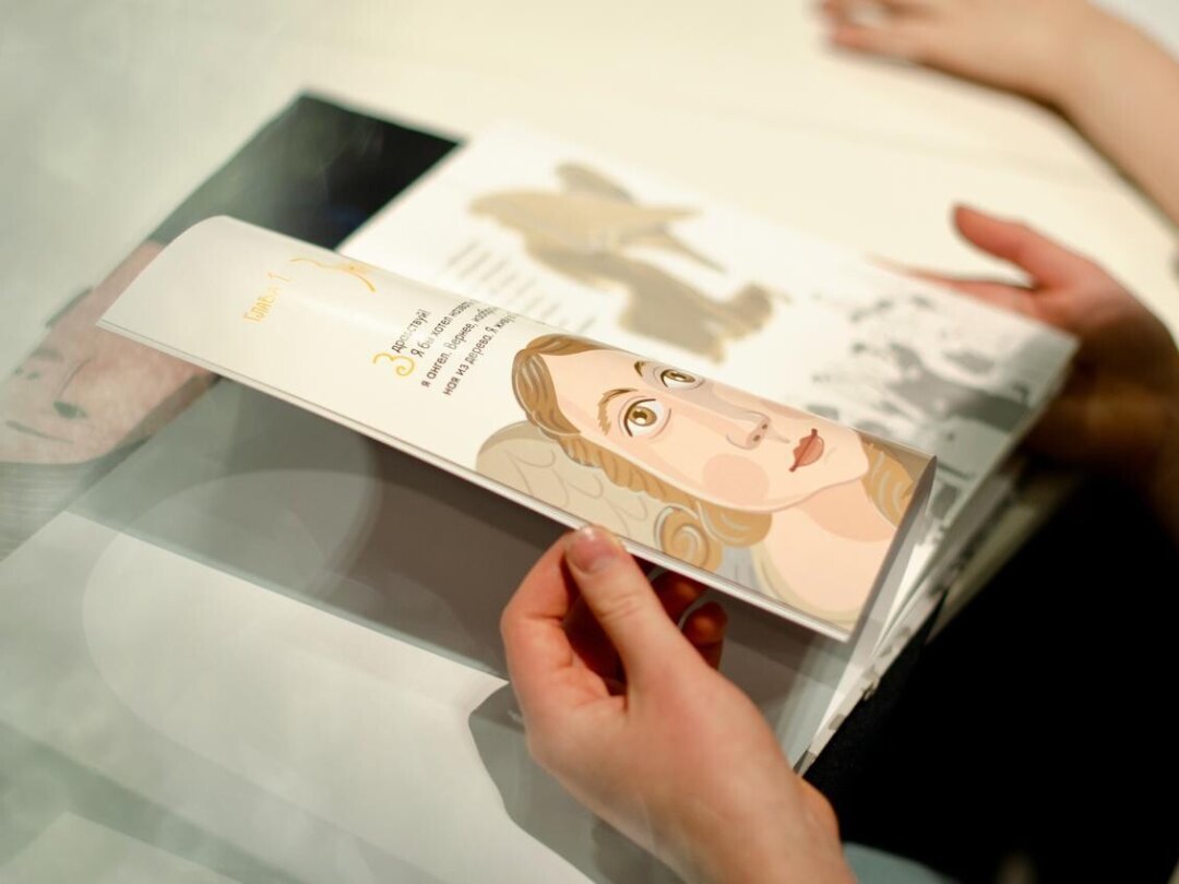 Книга «Ангельские истории» из Пермской художественной галереи