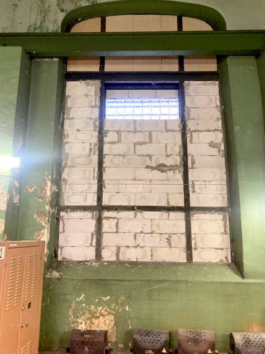 Здание до начала работ