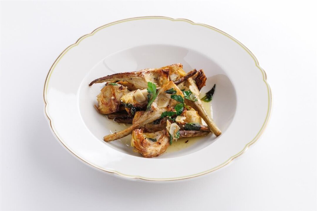 Жареные соцветия артишоков с мятой и чесноком