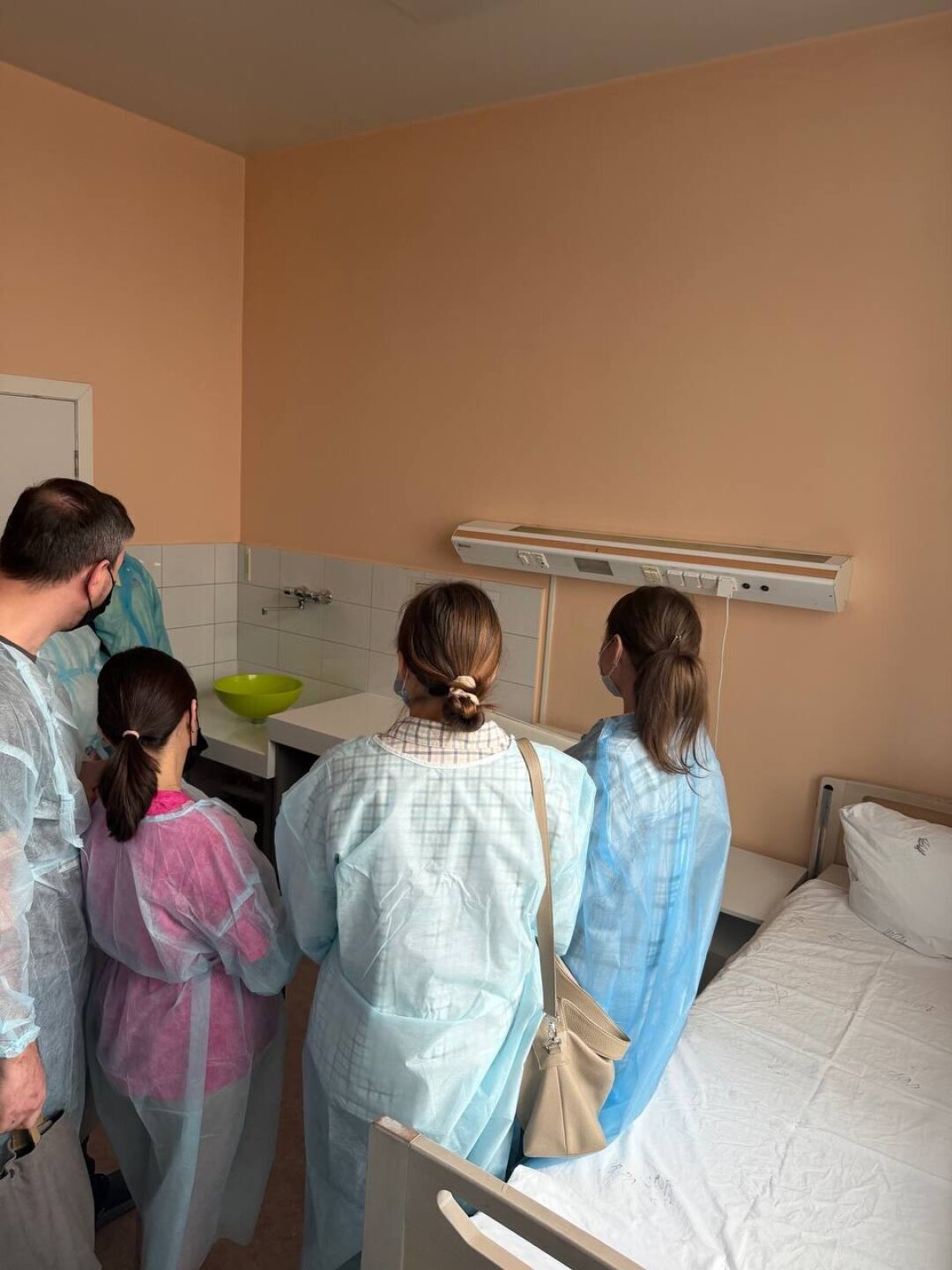 Двухместная палата совместного пребывания матери и ребенка