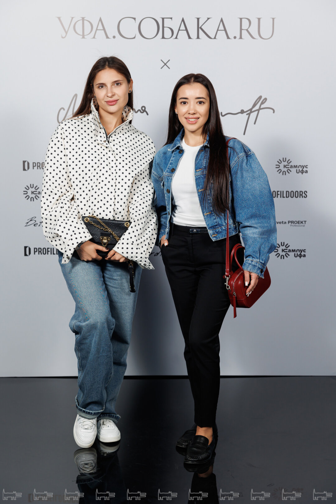 Яна Крюкова, Олеся Иванова