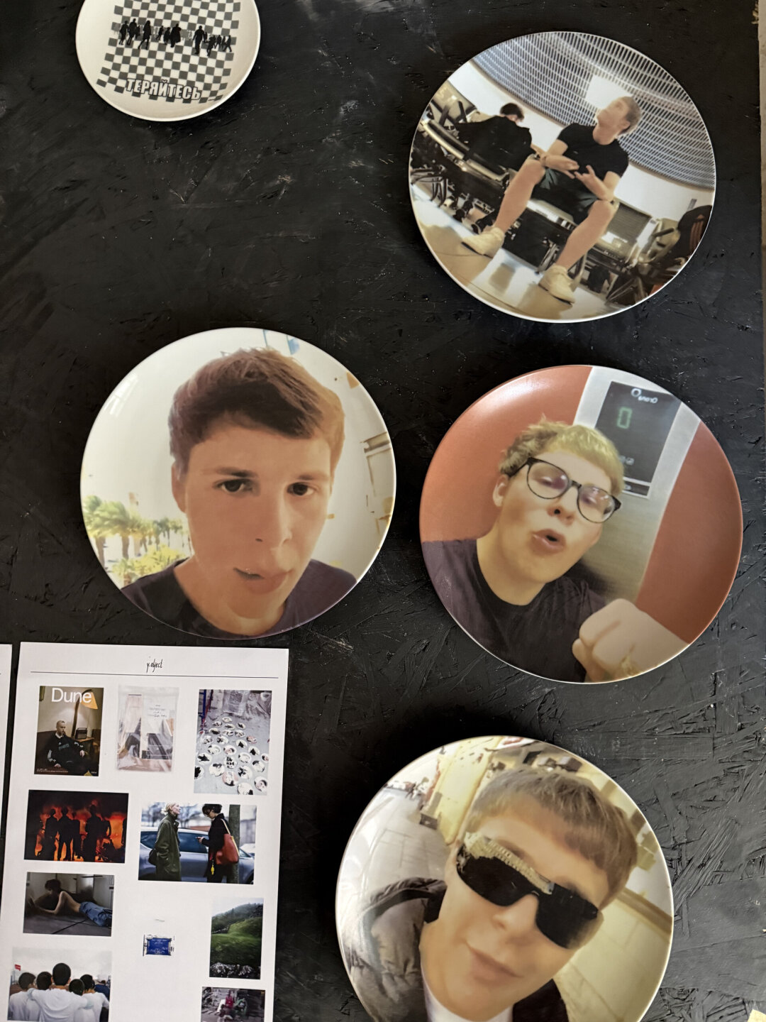 Тарелки из коллаборации с Toxis