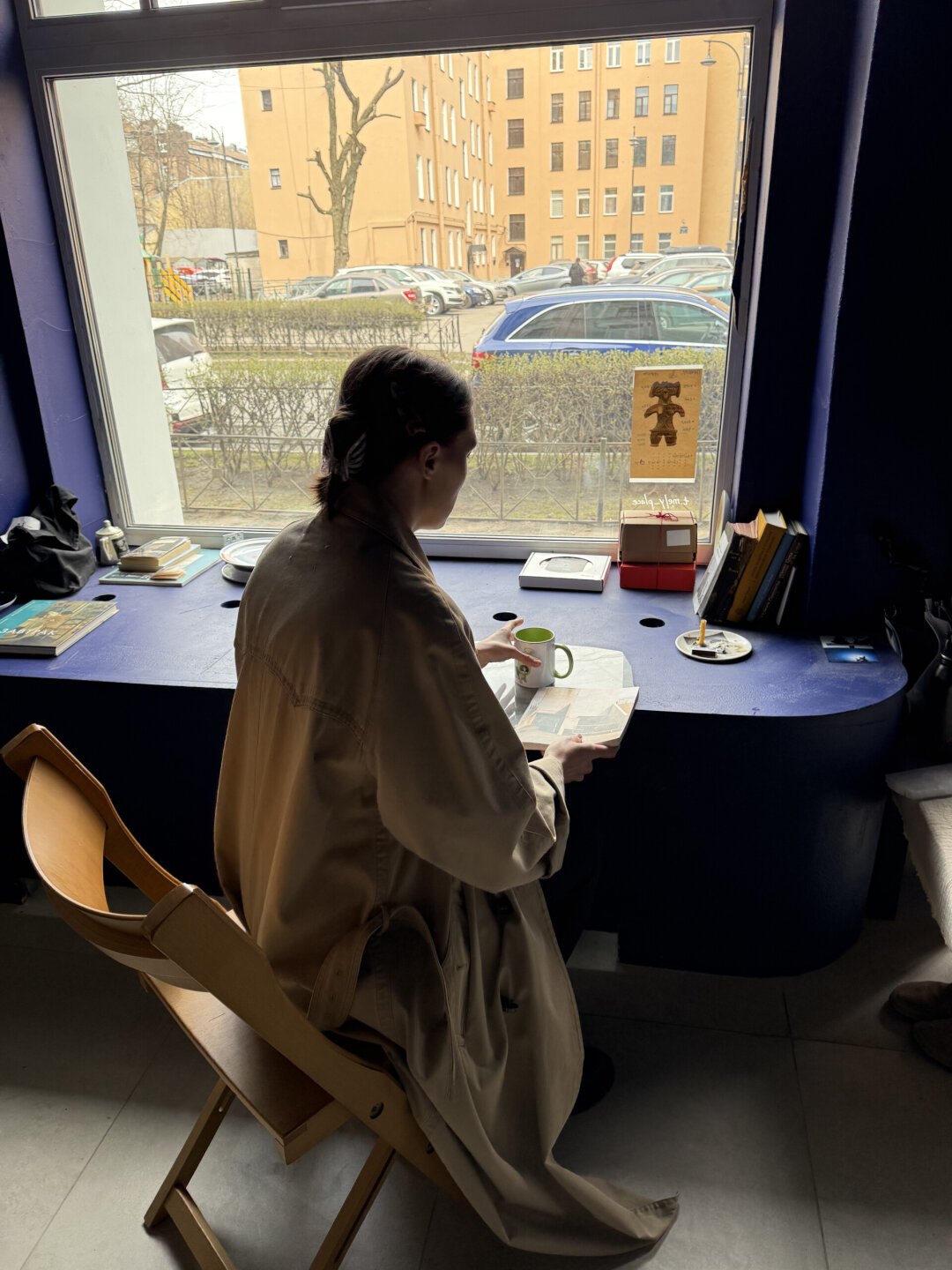 Яна и столик (мечты) на одного