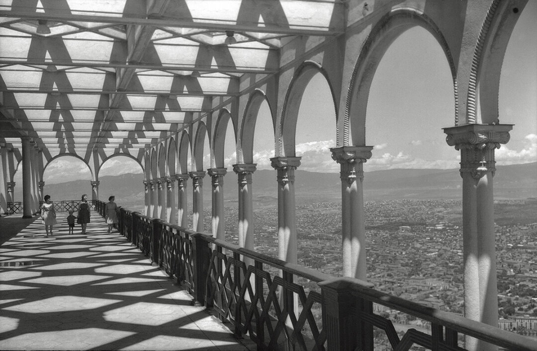 Наум Грановский. Тбилиси. Мтацминдская канатная дорога, верхняя станция. 1965