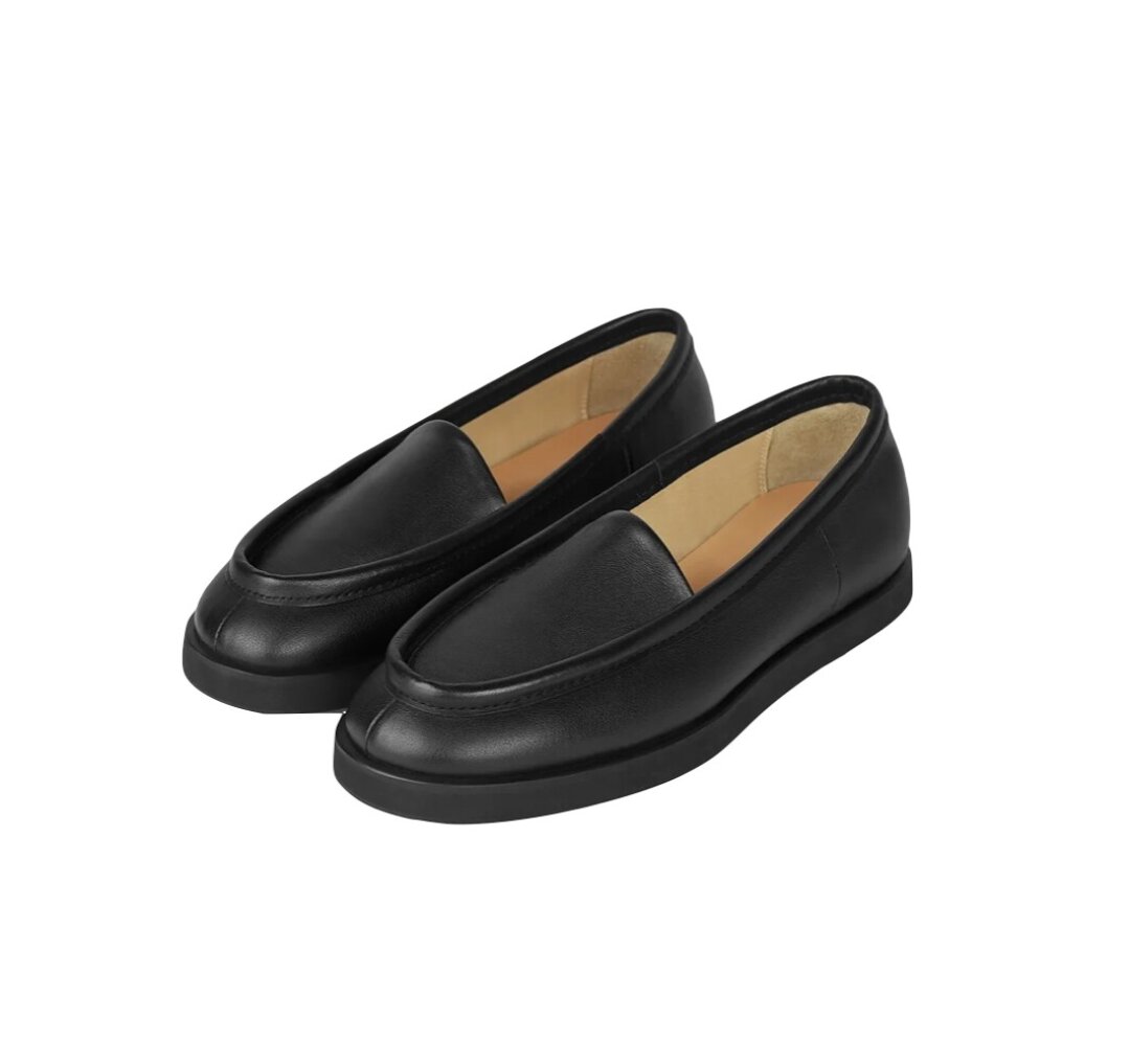 Homies, 35 000 руб. Модель Crime фаундер Homies Виталий Поляков подсмотрел у японских бабушек во время прогулок по Киото. Для удобства пару дополнили